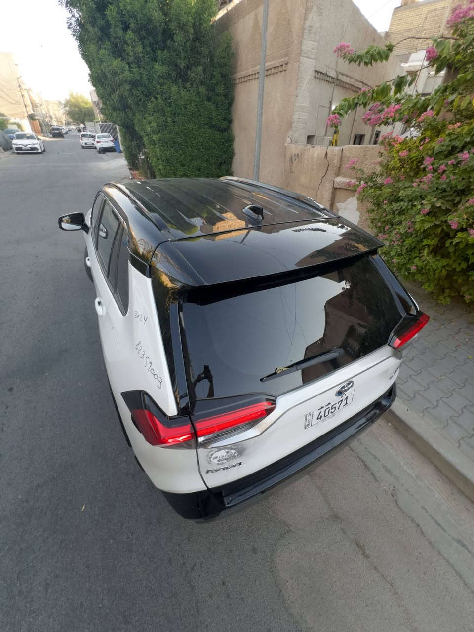 Toyota Rav4 2024 Hybrid LE
Two color
استيراد اوربي
فول مواصفات، عدا الفتحة
بدون صبغ
تبديل بنيد وچاملغ اصلي بلادي
ماشية 20,000 كيلومتر
مري شفط
فول حساسات امامي / خلفي + ويلكب

السعر: $19,700 
للتواصل: ***********
بغداد
