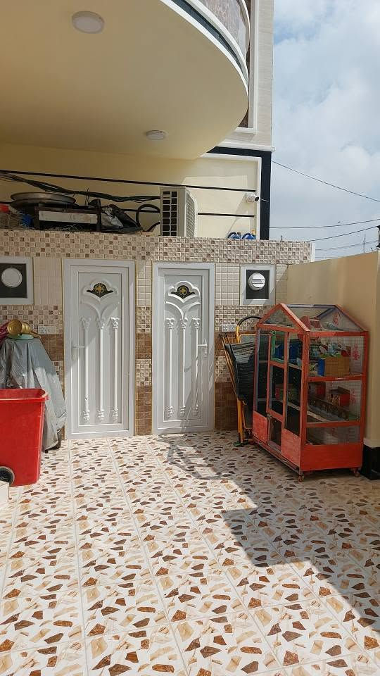 بعقوبة • دور نواب الظباط • كراج سيارة