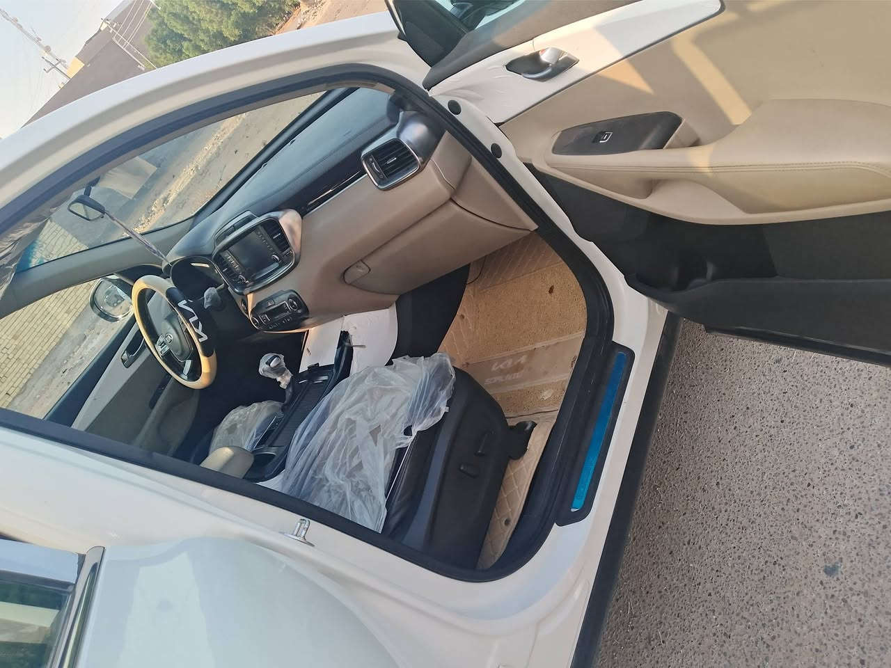 سورنتو ٢٠٢٠ • فول • ٧ راكب