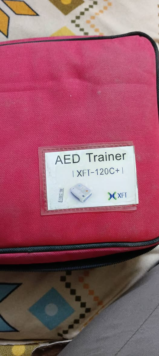 جهاز صدمة كهربائية محمول يشتغل بطارية ومحولة جديد لوك كامل الملحقات للتواصل واتس فقط *********** خلي سعرك باليرضي الله
