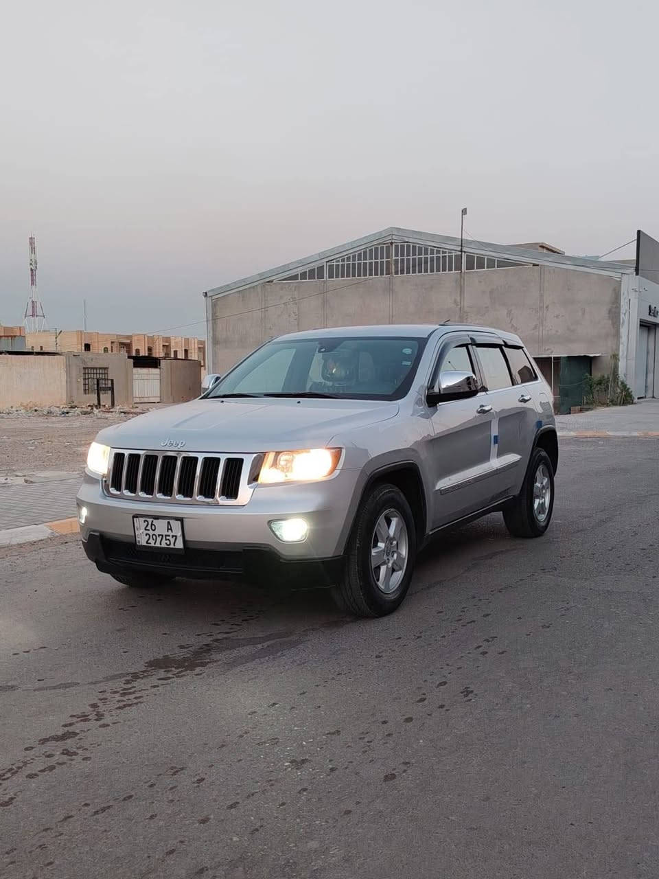 السلام عليكم
جيب لاريدو ٢٠١٢ بسعر مناسب ١٣٢ وبيها مجال مكينه وكير كفاله عامه رقم وسنويه وهزه جديد ضرر باب مبدل بلادي مكانين بارد فقط سياره جديده تبريد تخم تاير صدر خلفي امامي تحويل مباشر تبريد قطعتين السياره بوضع الشركه ماشيه١٦٠
العنوان تكريت 
***********
