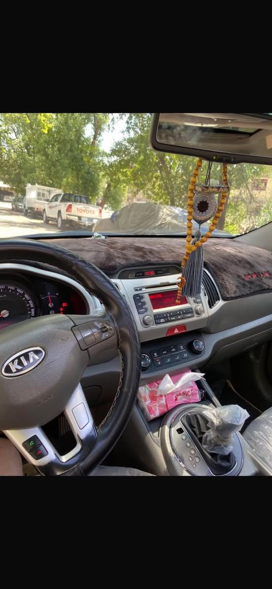 موديل 11 خليجيه
بنوراما
مري شفط وكهرباء
كشنات جلد لونين
محرك 2000 دوش
كامره حساسات 
رقم اربيل 
سنويه وفحص وهزه جديده
