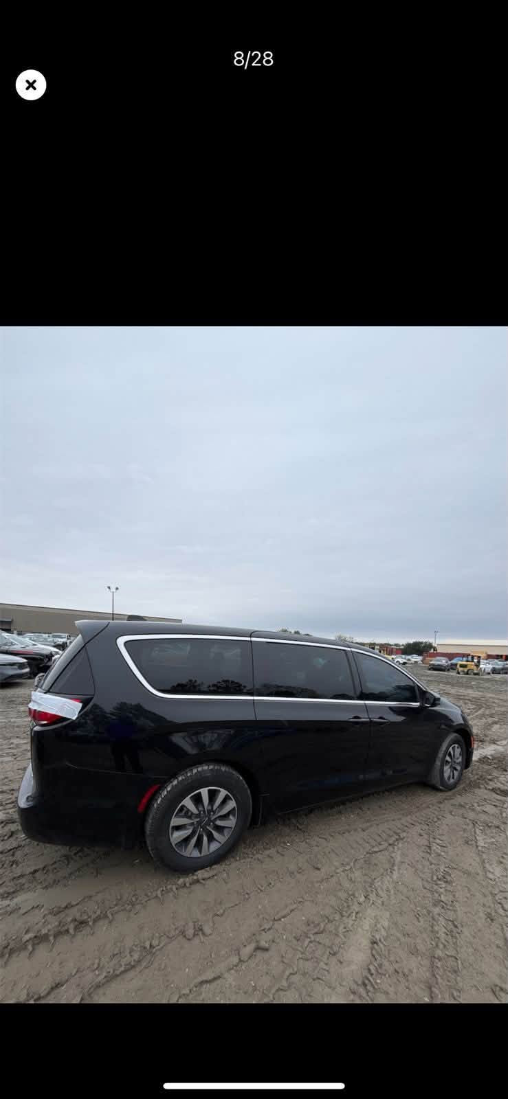 🚙 كرايسلر باسفيكا هايبرد 2023 🔥
🇺🇸 وارد أمريكي

🔹 حجم المكينة: 3600 + هايبرد
🔹 Plug-in Hybrid — شحن منزلي 🔌
🔹 المسافة المقطوعة: 30 ألف ميل
🔹 الإيرباك: سليم
🔹 الضرر: صندوق مبدل نفس اللون، موضح بالصور

⭐ المواصفات:

• تحكم ستيرن
• 3 قطع تبريد
• شاشة
• بصمة
• تشغيل عن بُعد
• كشنات جلد
• هيترات بالكشنات
• رادارات
• حساسات
• ويل كب
• بيبان كهرباء
• صندوق كهرباء
• لايتات LED
• إشارات بالمراية
• رادار أمامي
• كشنات كهرباء

💰 السعر: ١٩٨ ورقة وبيها مجال بسيط
📍 مرقم بغداد 

📞 تفاصيل أكثر:  *********** 

📍 المكان: بغداد – حي العامل
تحياتي 🌹

