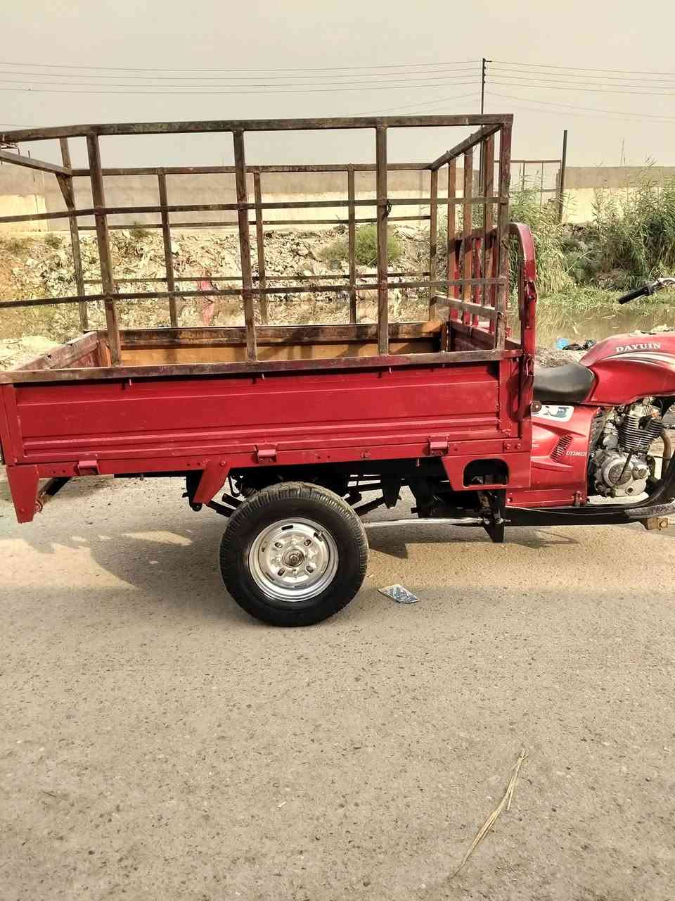 ستوته دايوان مديل 18 تخم تاير جديد محجر وياهة مكينه ناعمه كلش ترايك وين ميعجبك شاصي مكفول مابي لحيم ولا ركبه طاكه السعر 800 مكاني بغداد مدينه الصدر رقم الهاتف ***********
