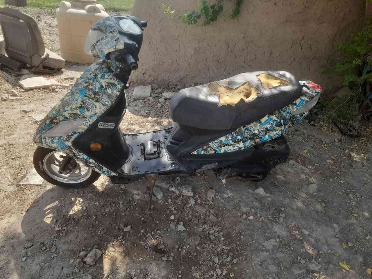 سلام عليكم دراجه ماكس للبيع دراجه طفيه ومتروكه تيراته فاشات جفتته وما شغلته درجه شوفت عينك مكان نجف حريه سعر خاص رقم ***********
