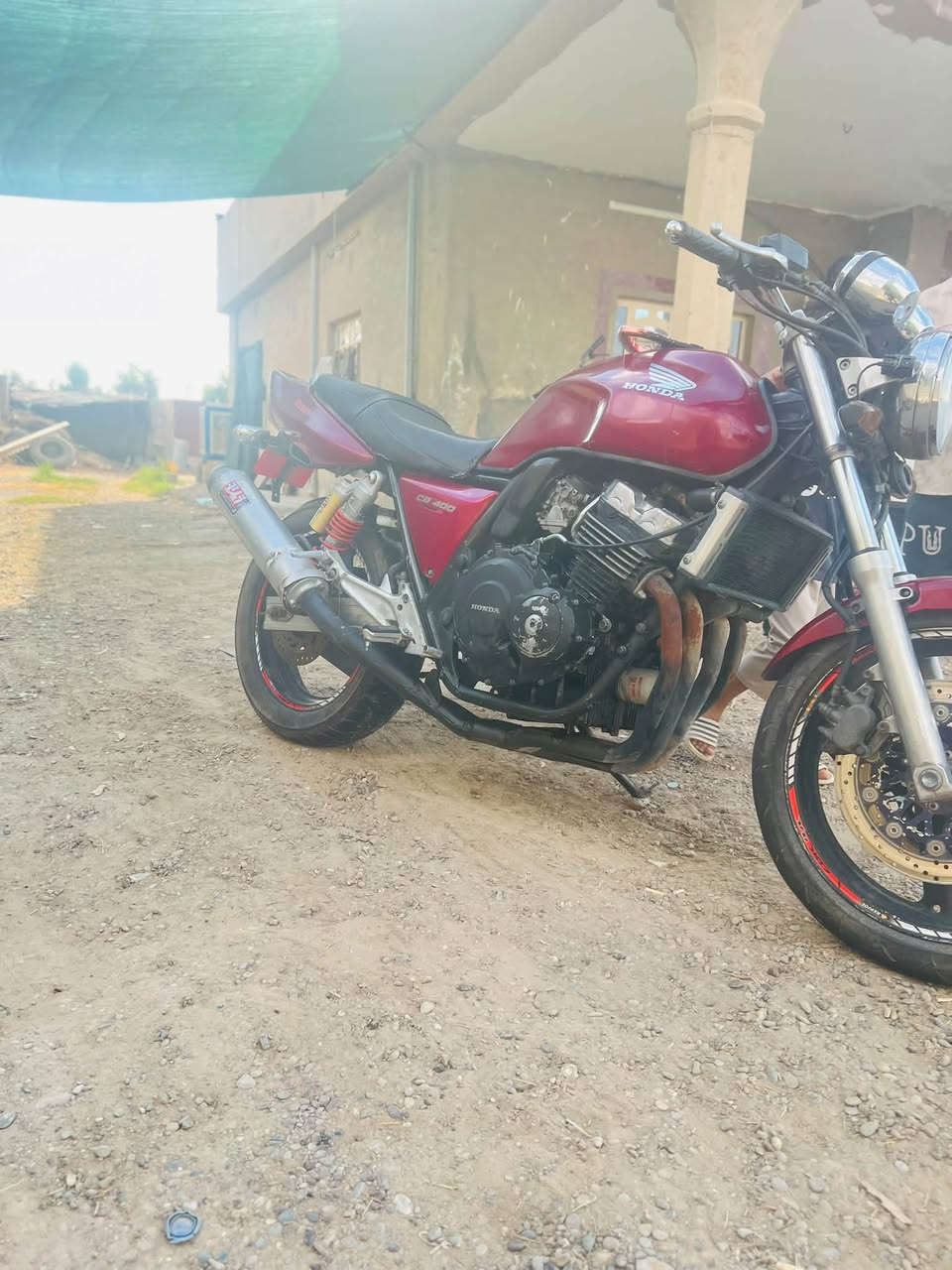 بطح • سي بي 400 • محرك مفتوح