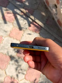 مراوس بأيفون 13وانطي فرق    Poco x6 pro 5g ذاكره. 512  رام 24 كيكا   ا...