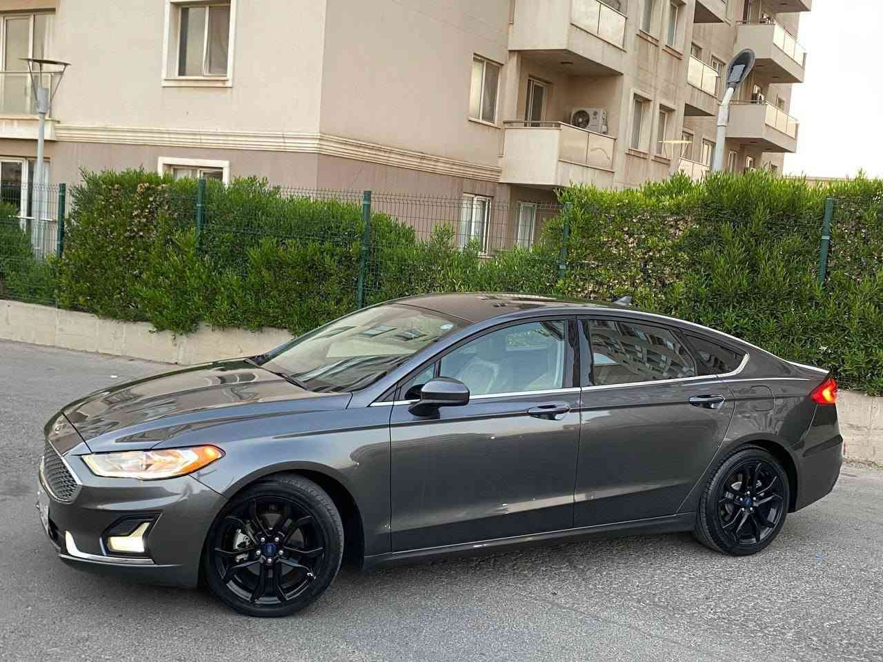 فورد فيوجن موديل ٢٠١٩
محرك 1500 تيربو يجمع قوة و اقتصادي 
ماشية 100 الف مايل حقيقي وقابل للزيادة 
سيرفس كامل مكمل جديد سيارة
مواصفاتها معروفة
رادار امامي و جانبي و تحديد مسار و توقف ذاتي كلها شغال

محرك و گير و حدادي شرط برغي ما مفتوح بيها
سيارة  كلها بلادي فقط بيها نصف جاملغ خلفي صبغ اثار رصعة خفيف 
سنوية بعدها جديد 
مكان سيارة موصل 
السعر ١١٥  

*********** واتساب 

*********** واتساب
