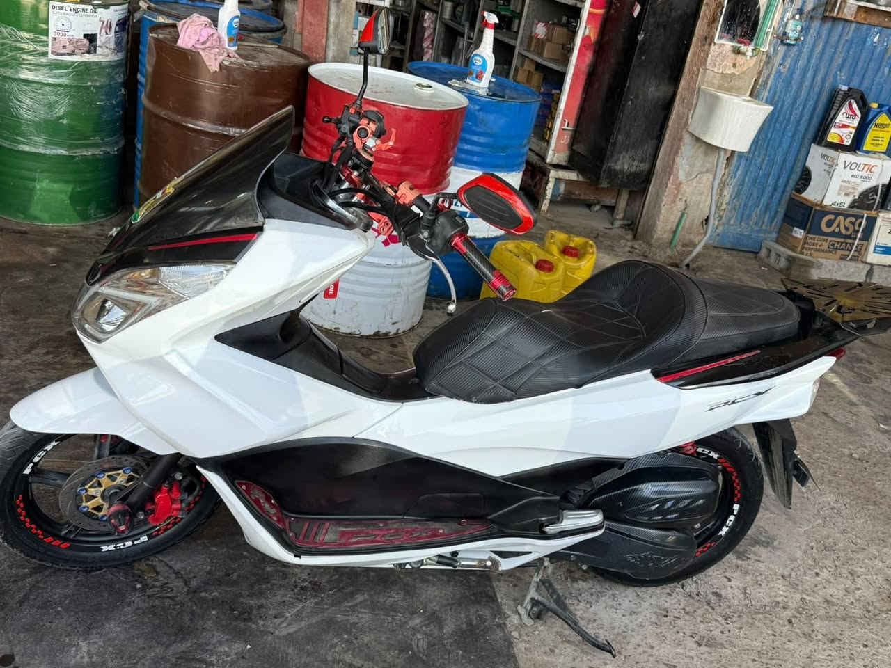 درجة pcx جيل الأول للبيع العنوان ديالى مقدادية شهربان 
 ***********
