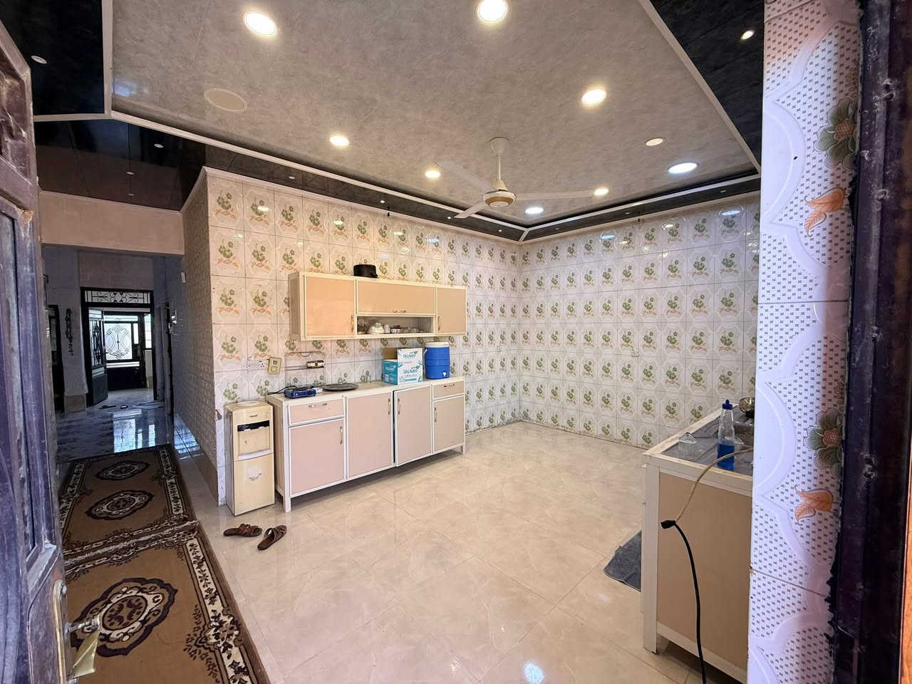 📍العنوان ملك شاه {قريب على اللق)

🏠بيت لببيع 200 متر طابو صرف 

🔴محتويات البيت {صالة و مطبخ و غرفتين نوم و غرفة الضيوف و صحيات و منورين و تواليت خارجي ايضاً}

💸 السعر 50 و بيها مجال
📞***********

