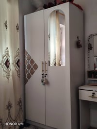 كاونتر • ميز تواليت • نظيف ٩٥٪