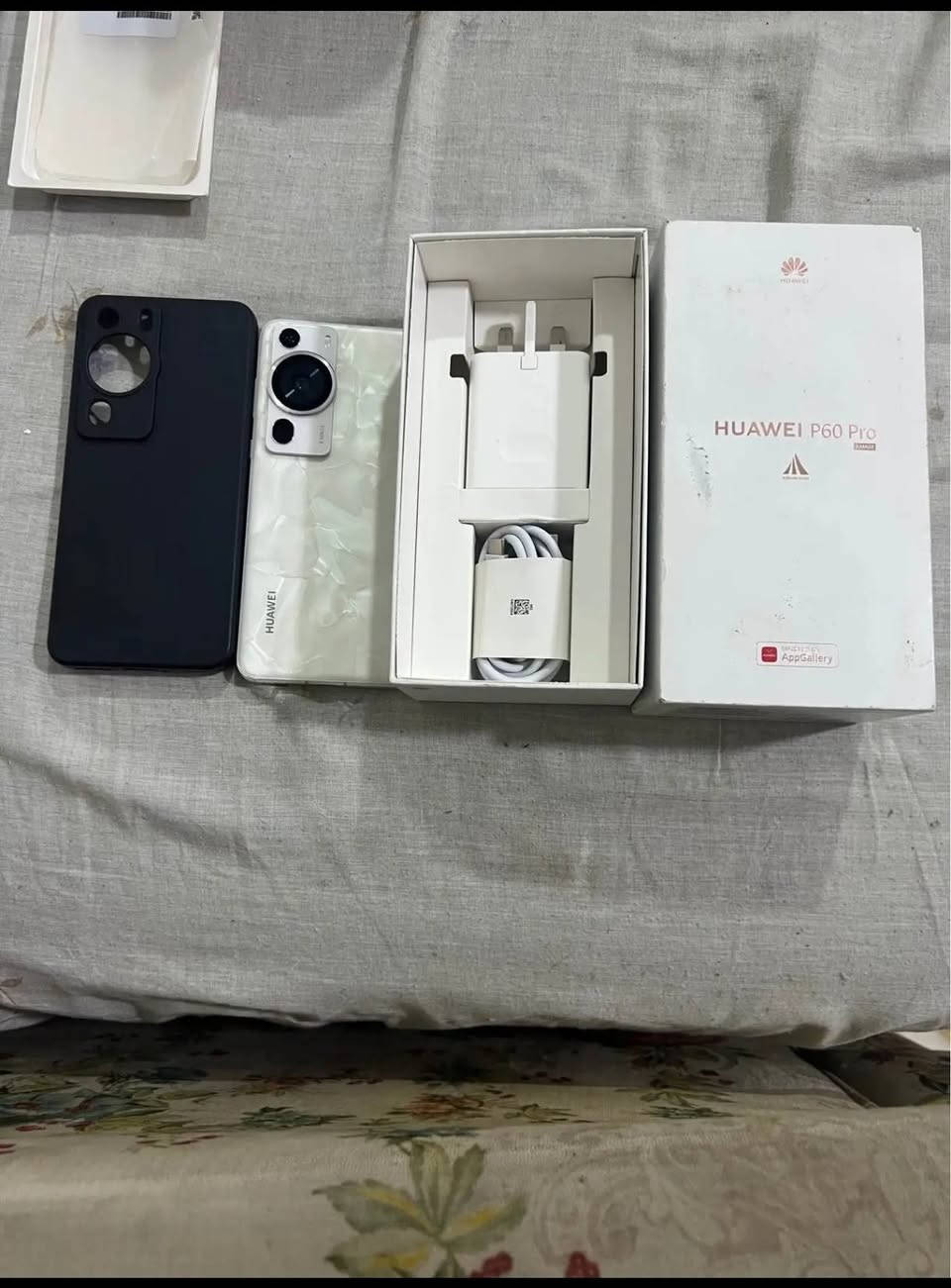 السلام عليكم
هواوي P60 Pro ذاكرة 512 رام 12 بطارية 100 ملحقات كاملة شاحنة الأصلية 88W شحن سريع   جهاز مثل مواضح بالتصوير كارتونة مطابقة ويا حافظة وبيه لزكة رايدة قفل 425 قفل مكاني بغداد رقمي ***********
