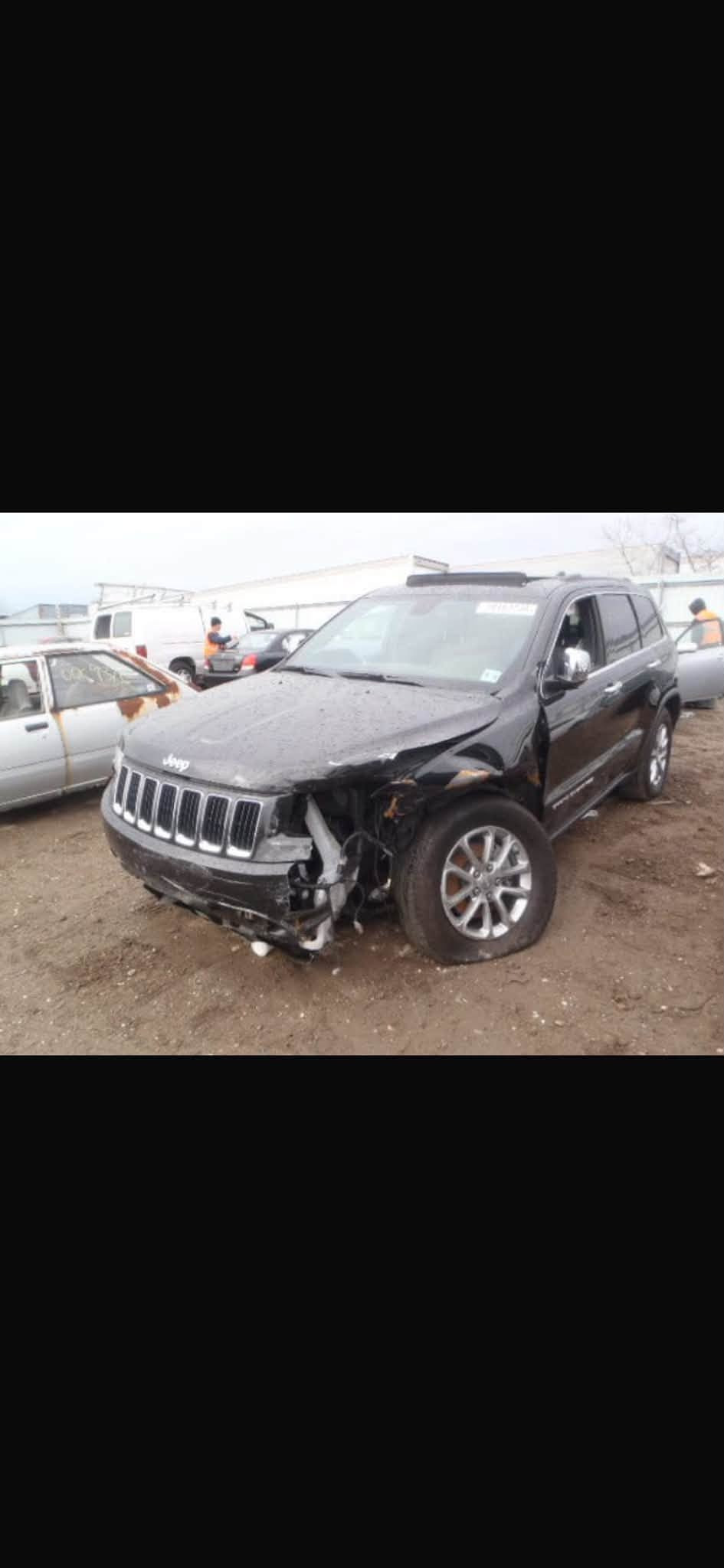 للبيع او المراوس
للأستفسار / *********** 
#السعر160 
جيب 2014 لمتدد 
بنوراما 
داخل جلد كهربائي 
محرك ٣٦٠٠
تبريد ثلج 
صدر جديد
تخم تاير 
شاشه كبيرة 
كشن هيتر وتبريد 
دركة هيتر
دمام صوت 
رقم بغداد 
ماشيه 127m
حادث جامرلغ وبنيد مبدلات بلادي نفس اللون وبيهه باب السايق كلير امريكا 
صور الحادث ب المنشور

مكان السياره ديالى بعقوبة
