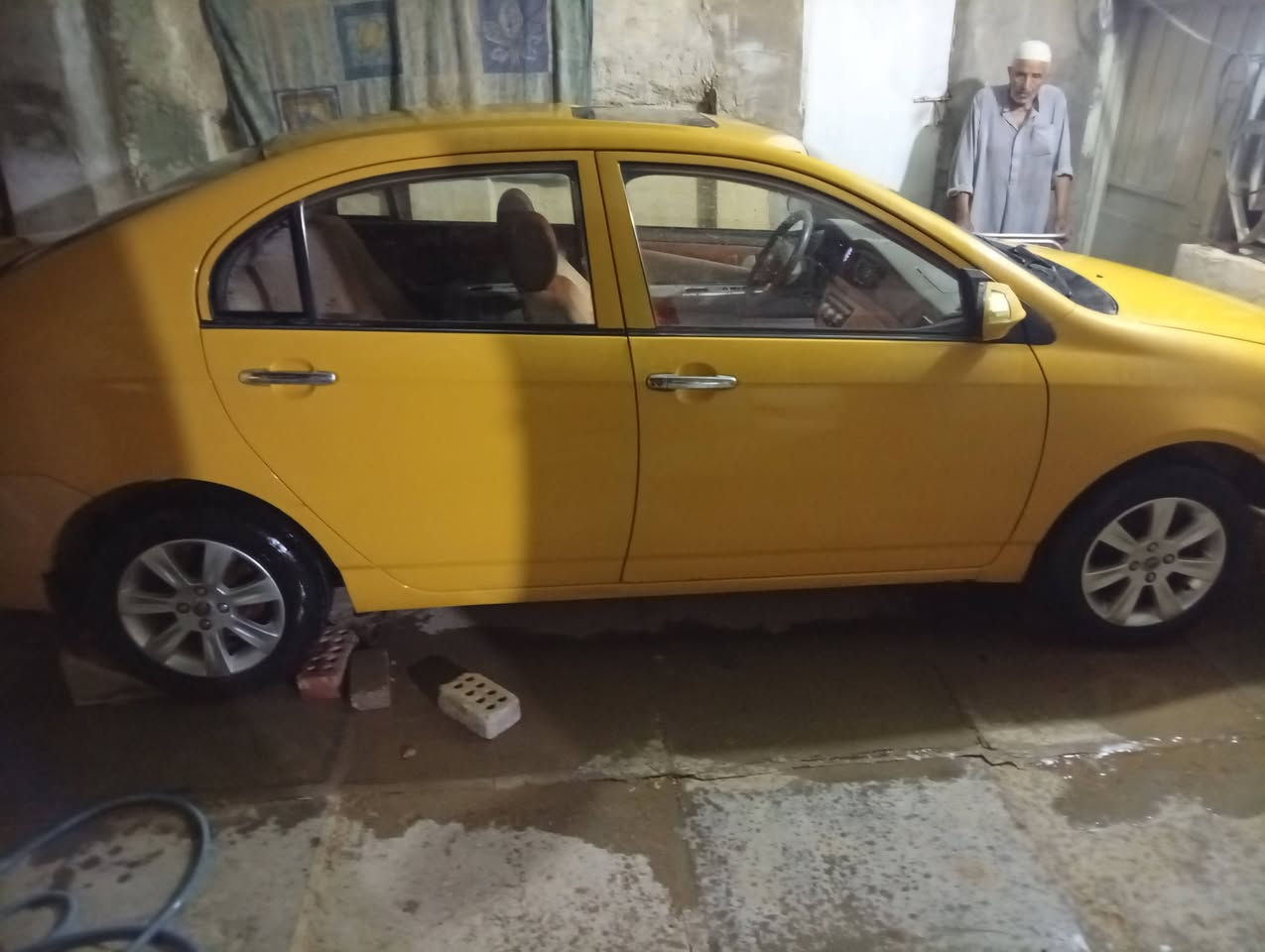 ع موديل ١١ سياره زيرو وضع شركه كتف مامبدل بيه جاهزه من كلشي مال رجال متقاعد وتمرض ومايطلع بيه بعد سنويه ماصاقطه بسمه مصفره هيئة وغرامات باقي التفاصيل كله جديده معنى الكلمه ٥٠ وبيه مجال ***********
