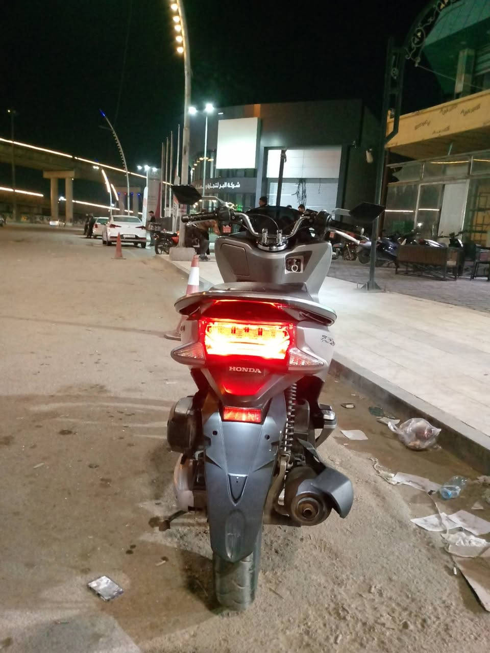🔥 للبيع دراجة هوندا PCX الجيل الثاني 🔥
محرك 150cc وارد ياباني 🇯🇵
دراجة قوية جداً وناعمة بالسواقة ومناسبة للاستخدام اليومي واقتصادية بالبنزين.
المميزات: ✔ حساس الازدحام (إيقاف وتشغيل تلقائي)
✔ حساس أمان بالستاند
✔ الدراجة مكفولة
✔ حالة ممتازة ونظيفة جداً
السعر : 12
المكان: الكوت
للتواصل : ***********
