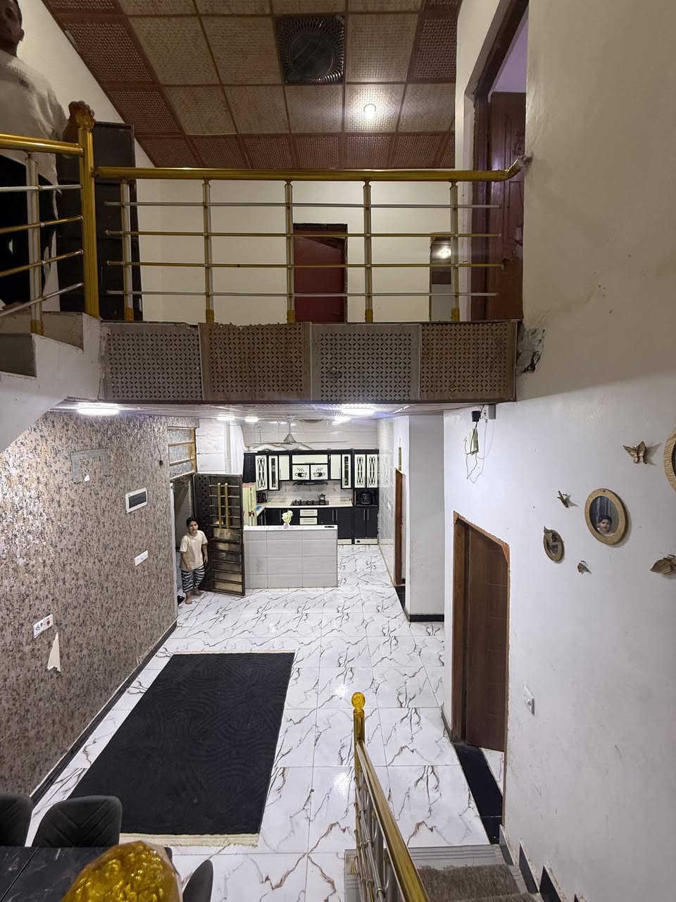 السلام عليكم ورحمة الله وبركاته
دار سكن للبيع طابقين🏚
***********
العنوان أبي الخصيب أبو كوصره
المساحه 120م

بناء شخصي درجه أولى
شارع 10 متر تبليط 🛣
ثاني بيت عن شارع رئيسي أبو كوصره 
جميع الخدمات متوفره
منطقه سكنيه هدوء ومرتبه

محتويات البيت ⬇️
دوانيه 4-6
مطبخ مفتوح على صاله
غرف منام 2 كبار 4-6
طابق الرضي يحتوي على غرف1
وطابق ثاني غرف1 وصحيات
صحيات داخلي وخارجي

نوع العقار طابو ملك صرف زراعي عراقي سند 25

السعر 70وبي مجال
للاستفسار ***********
