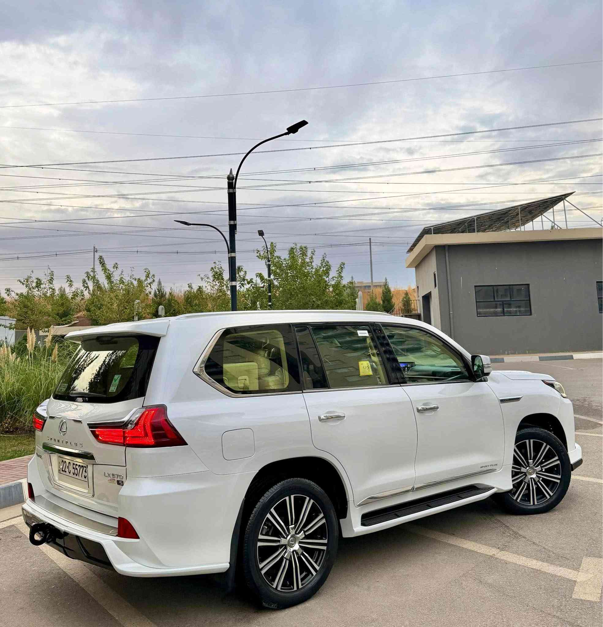 لكزس LX 570 • ٢٠١٧ • ٩٧٠٠٠ كم