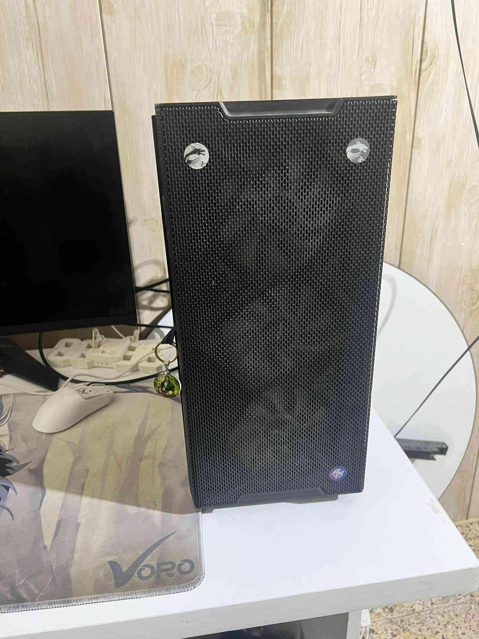 حاسبه كيمنك للبيع السعر 775 مستعمله نضيفه *********** رقمي

نص مكتوب في الصور:
- DirectX Diagnostic Tool
- System Display 1 Display 2 Sound 1 Sound 2 Input
- This tool reports detailed information about the DirectX components and drivers installed on your system.
- If you know what area is causing the problem, click the appropriate tab above. Otherwise, you can use the "Next Page" button below to visit each page in sequence.
- System Information
- Current Date/Time: Monday, September 28, 2026, 11:11:21 PM
- Computer Name: TINDO
- Operating System: Windows 11 Pro 64-bit (10.0, Build 26200)
- Language: English (Regional Setting: English)
- System Manufacturer: ASRock
- System Model: H610M-HVS/M.2 R2.0
- BIOS: 5.04
- Processor: 12th Gen Intel(R) Core(TM) i5-12400F (12 CPUs), ~2.5GHz
- Memory: 16384MB RAM
- Page file: 6106MB used, 12797MB available
- DirectX Version: DirectX 12
- Check for WHQL digital signatures
- DxDiag 10.00.26100.9278 64-bit Unicode Copyright © Microsoft. All rights reserved.
- Help
- Next Page
- Save All Information...
- Exit