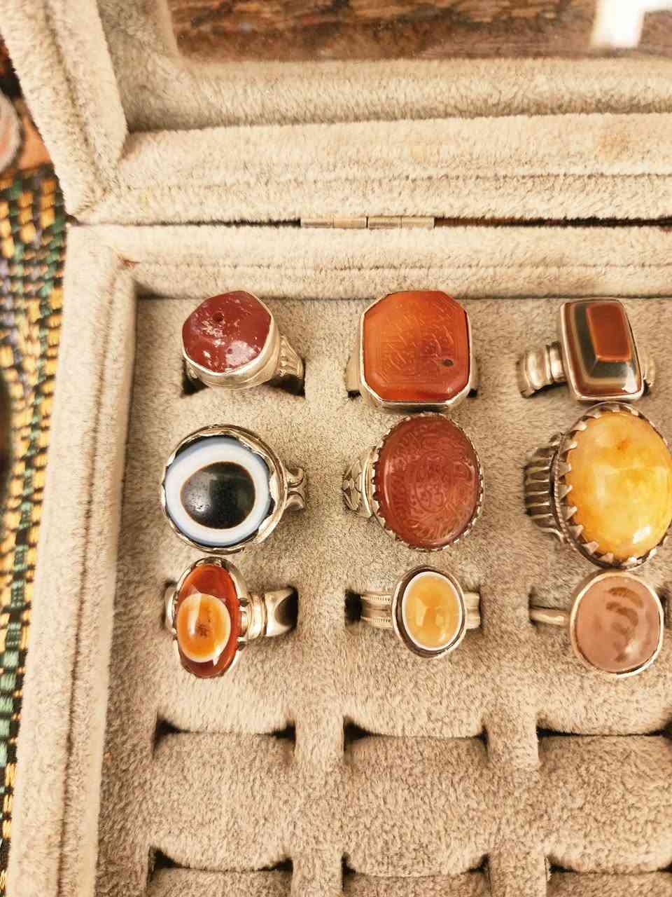 مجموعه خواتم للبيع فضه 925 احجار كريمه اصليه صياغات يدويه للاستفسار مراسله الصفحه كلمن وسعره موقعنا بغداد الدوره شارع الميكانيك يوجد توصيل ***********
