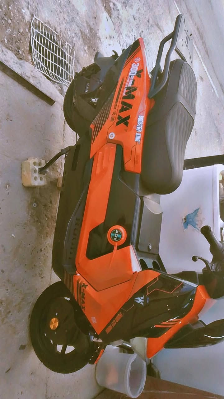 X-MAX • موديل ٢٠٢٦ • ٦ بطاريات
