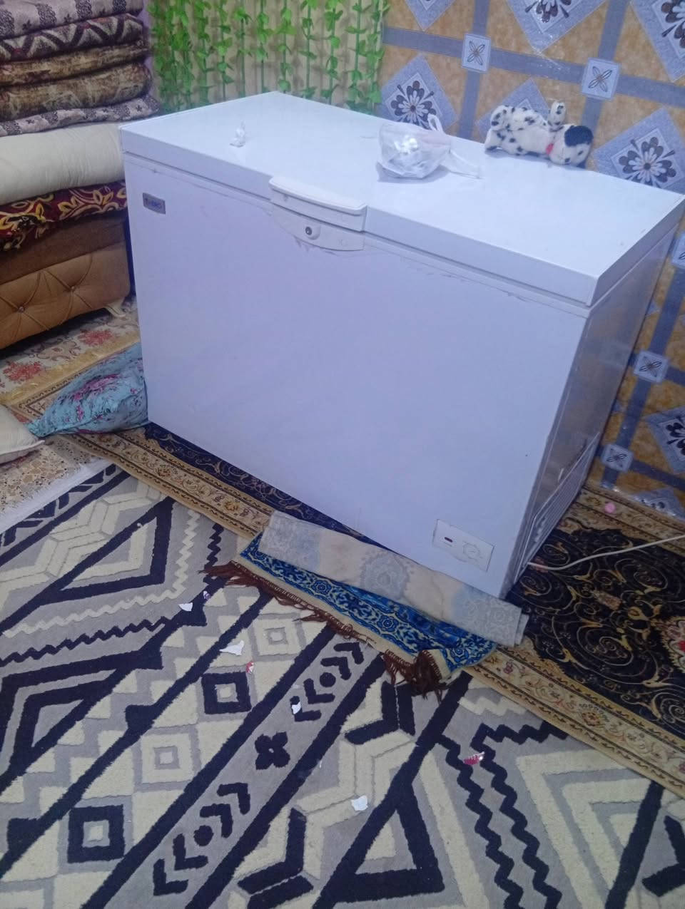 مجمده للبيع شرط التجميد نضيفه كلش مال بيت ستعمال قليل مال معتاز قفل 200 شراي يتصل مكاني نجف حي عسكري ***********
