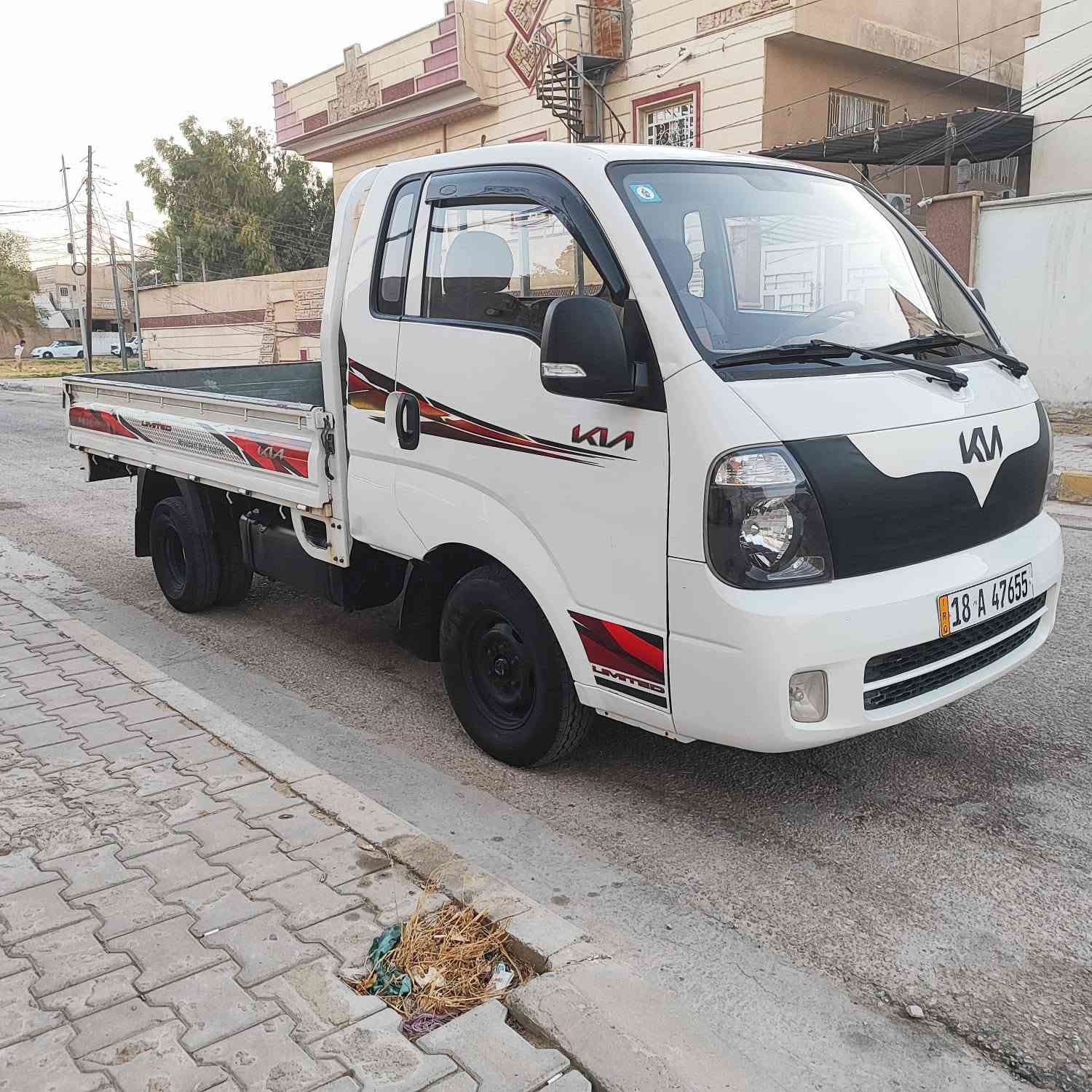 السلام عليكم كيا موديل 2018 كفاله من ضربه وتبديل شاصي كفاله مكينه وكير 2700 حداديه خلفي امامي جديده كهربائية فول شغال تخم تاير تحويل مباشر سنويه الغايه 2030 سعر 114 العنوان كربلاء رقم الهاتف ***********
