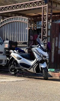 شباب دراجة للبيع كهربائية الشحن نوع GTR/NMAX غنيـه عن التعريف بطارية ل...