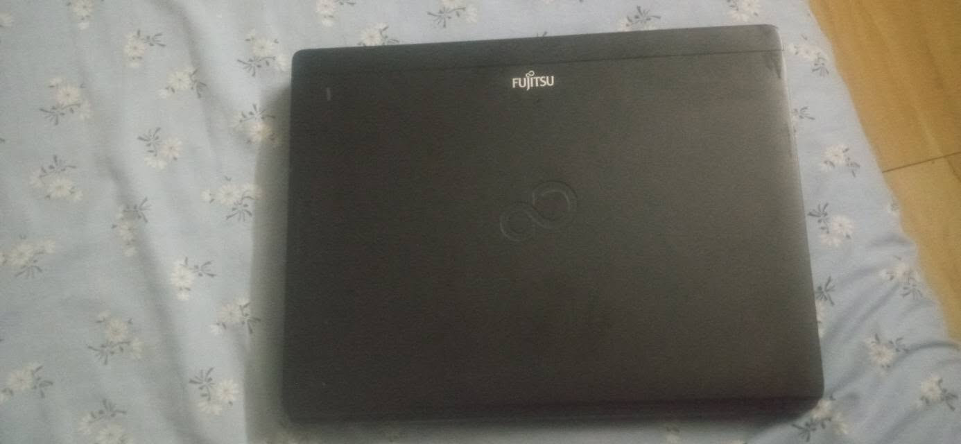 Fujitsu Lifebook • i5-2520M جيل ثاني • بطارية 25 دقيقة