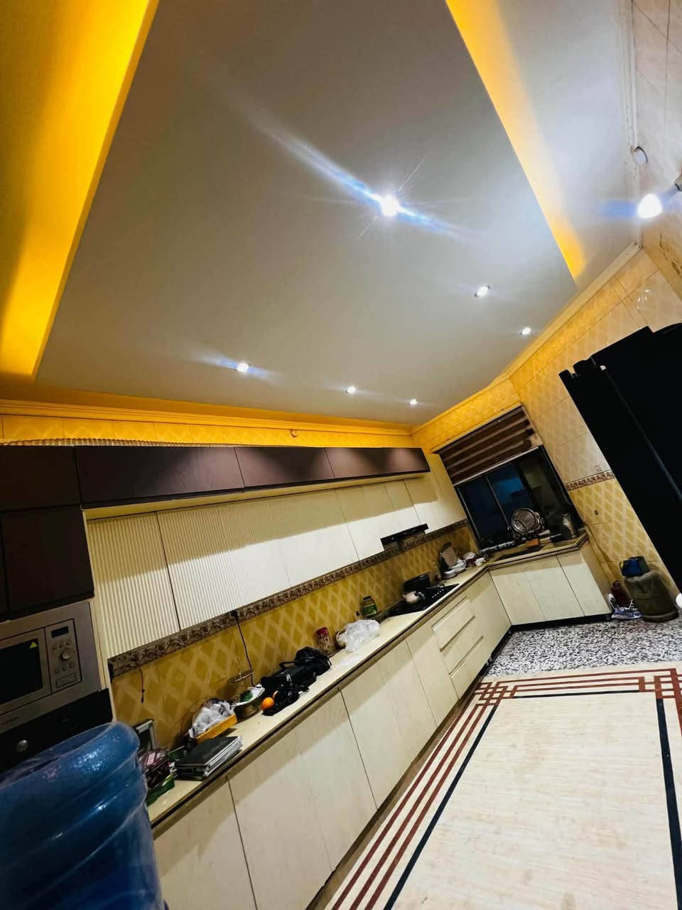 ‼️دار لـلـــبيـــع  ‼️مــوقـــع مـمـيـز📍خـلـف التـجـاري
الــمــســـاحــــه : 237 م ونص
الــمـوقــع : حي المرتضى - شارع الطاقه 
الــــــواجــهـــه : 13 م
……………………………
نــــــــوع الـعـــقــار : طــــابــــو صـــرف
حــالـة الـعـقـار : -  بــنــاء 2014  مــكـــون مــن طـابـقـيـن ط1 يـحتـوي عـلى-غــرف نــوم -2
-مـطبـخ - اسـتقـبال - هــول  مـجـمع صـحـي 
ط2 يـحــتــوي عـلى 3 غــرف نــوم مـجـمع صـحـي 
……………………….
الـــســعـر - خــــاص 
*****************
(شــركــة #حــافــظ للأسـتـثـمار الـعـقـاري)
مـوقـعـنا : بـابـل شـارع 60 - مـجـاور كـافـتريـا سـيف بـقلي
نـستـقـبل جـمـيع الـعروض الـعـقاريـه ↪️
بـيع -شـراء - تـعـقيب - إجـازة بـناء - إفـراز- رهـن 
******************
للأسـتفـسار او الأتـصـال ↪️
 📞***********
📞***********
