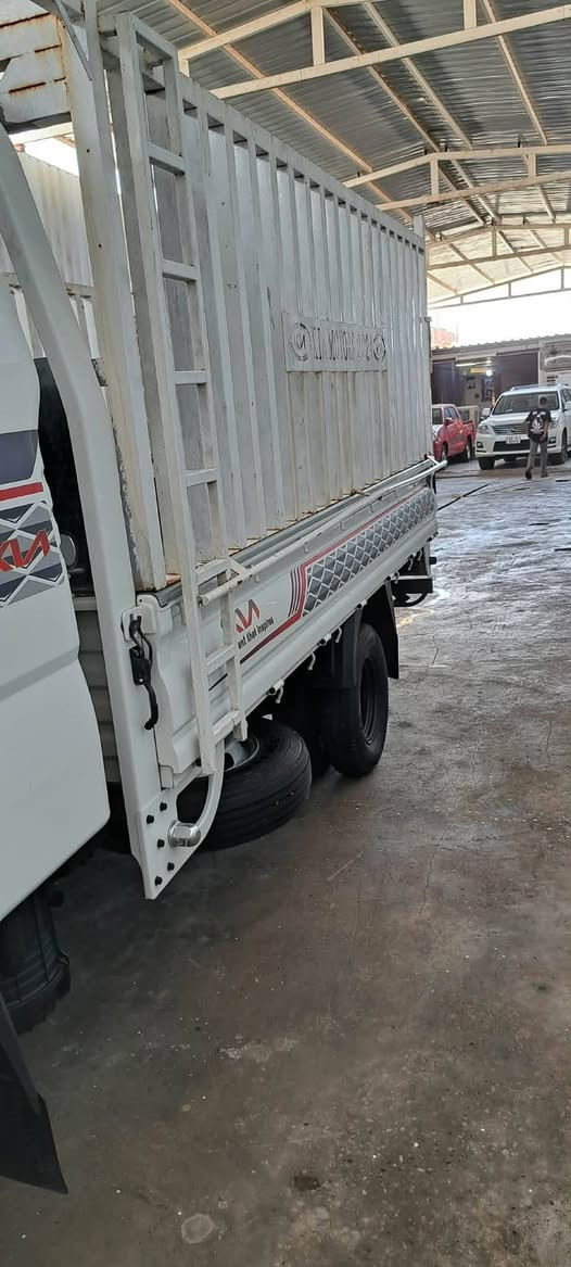 السلام عليكم كية فحل موديل 2022 رقم بغداد ماشية 65 الف حقيقي مكفولةكفالة عامة تحويرة محجر تاني 120 مكن السياره بغداد معرض الحبيبيه معرض الصادق الرقم التليفون ***********
