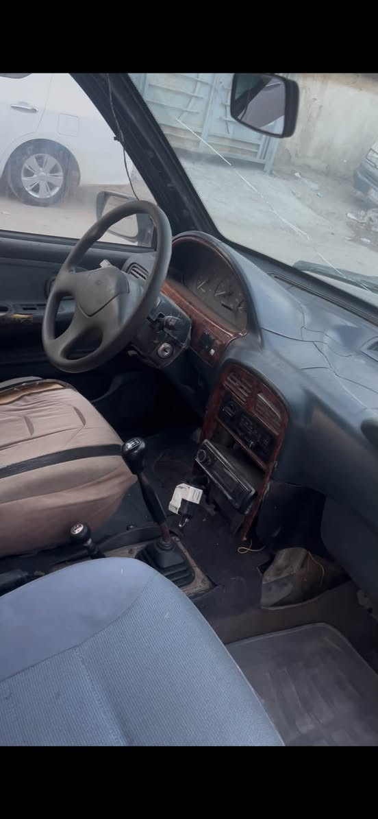 سلام عليكم كيا سبورتج موديل 1994 كير عادي 
كير و محرك ما بيها مشاكل 
السعر 35$
العنوان /بغداد شرطة الخامسة 
الهاتف /***********
