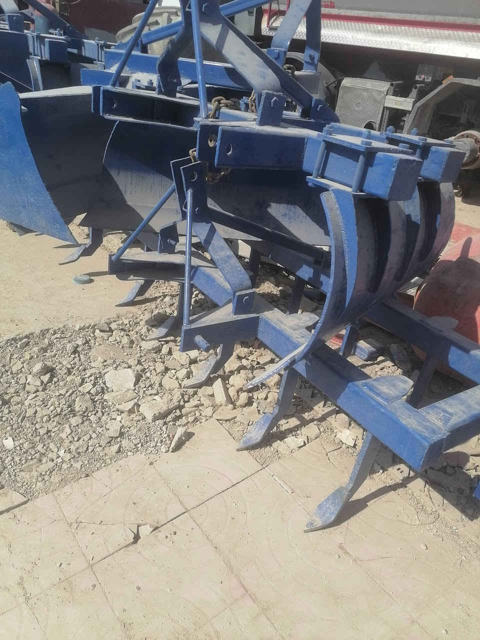 معدات زراعية للبيع هذا رقمي *********** خابر وبييك خير وتدلل بابل الحمزة الغربي

