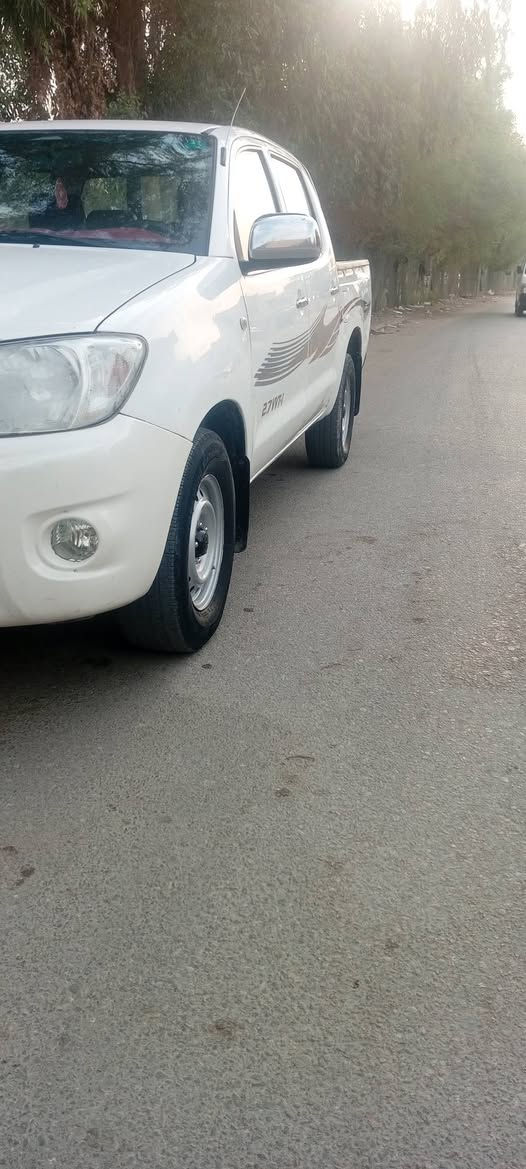 هايلكس دبل • ٢٠١١ • رقم بغداد
