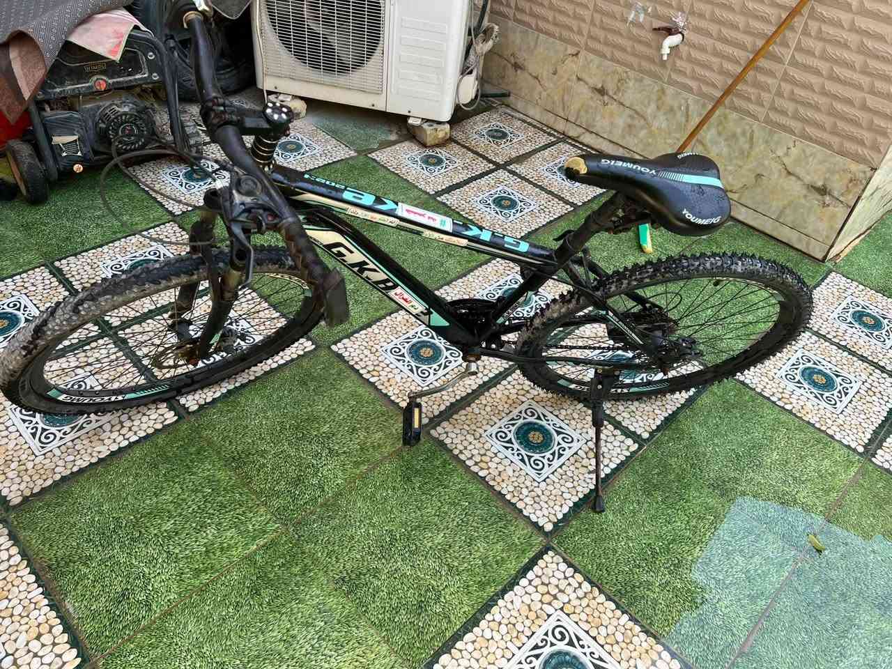 السلام وعليكم للبيع باسكل رياضي باسكل نظيف سعر 100 بيه مجال مكان ديالى بعقوبة رقم *********** يوجد فيه واتساب

