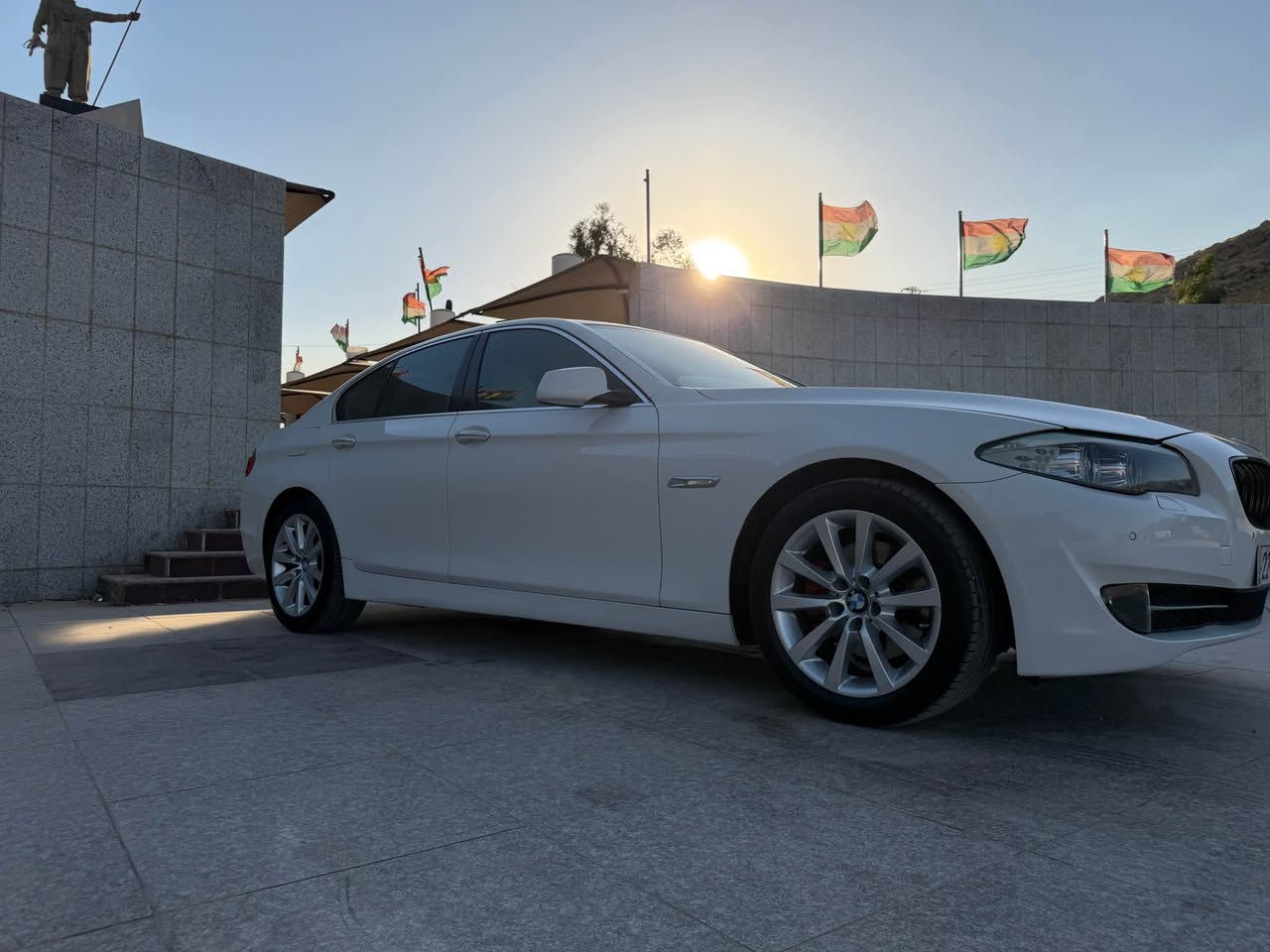 BMW F10 2013 
530i
‎شەریکە عروش خلیجی 
‎مۆدیل  2013
‎مەکینە 6 پستن
*****************
‎مواصفات سيارة
‎سلايد
‎بصمە
‎ ٥ پەردە
M سوکان 
‎كوشن جلد زەرد 
‎کوشین کەرەبای
‎كاميرا صندوق 
‎شاشة 
‎مۆدی 
sport 
Sport plus
‎ زۆر مواسەفاتی تر
******************
‎مەکینە بەشەرت
‎گێڕ بەشەرت
‎حدادی بەشەرت 
‎تخم تایە تازە
‎تبريد سارد
‎سنوي نوێ
‎فحص و هزه نوێ
********************

‎شوێن سيارة ڕانیە  
*********** رانية, السليمانية
