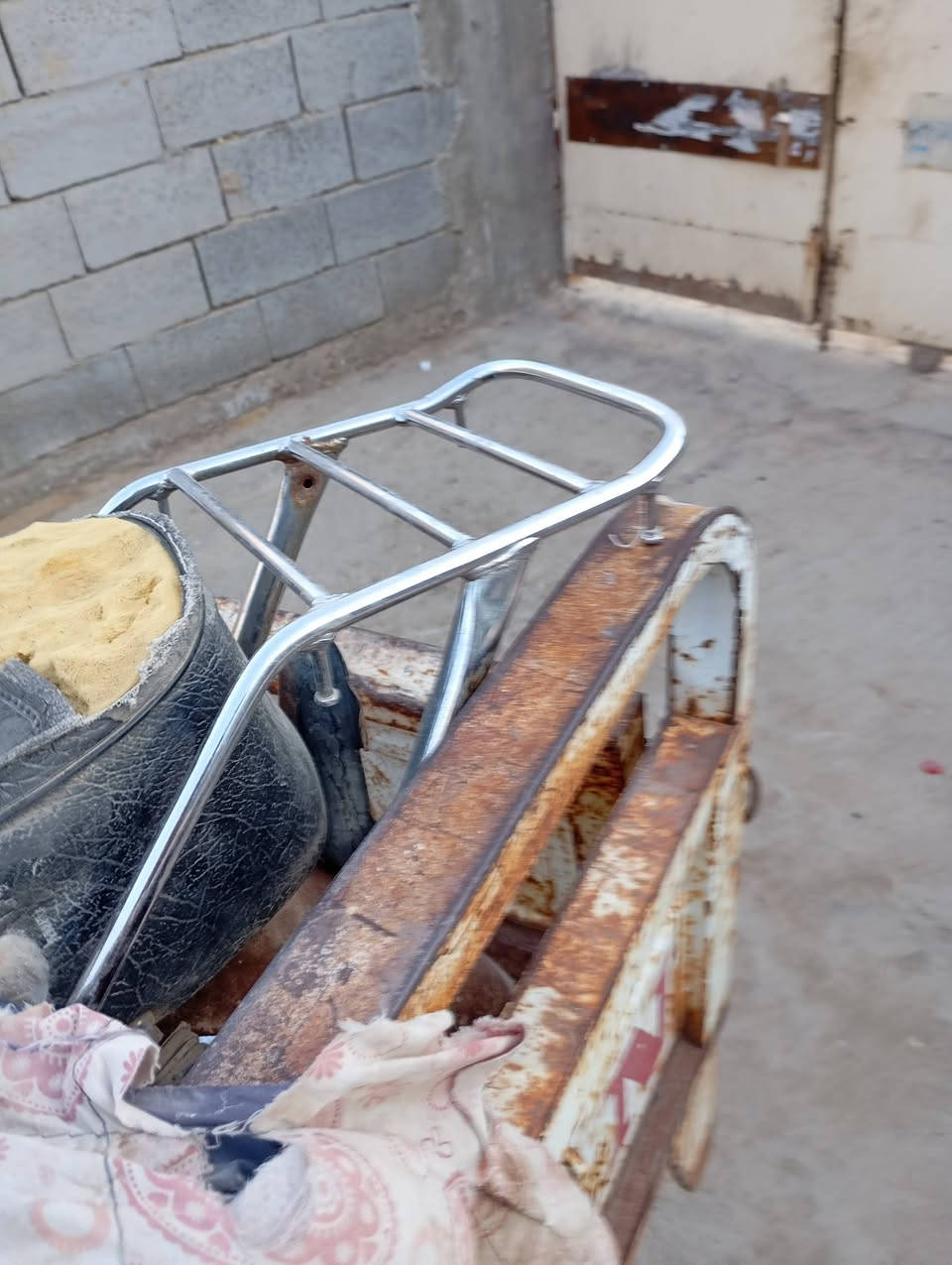 وين جماعت التعمير دراجه نامه موديل ٢٠ دبلات كدام جدد صالنصه جديده دبلات وره يشتغلن دراجه يرادلها تعمير المكينه يرادلها تجفيت  شاصي مكفول اوراق اصولي دراجه جنت تاركها مكان رفاعي سعر ٣٥٠ وبيها مجال للشراي ***********
