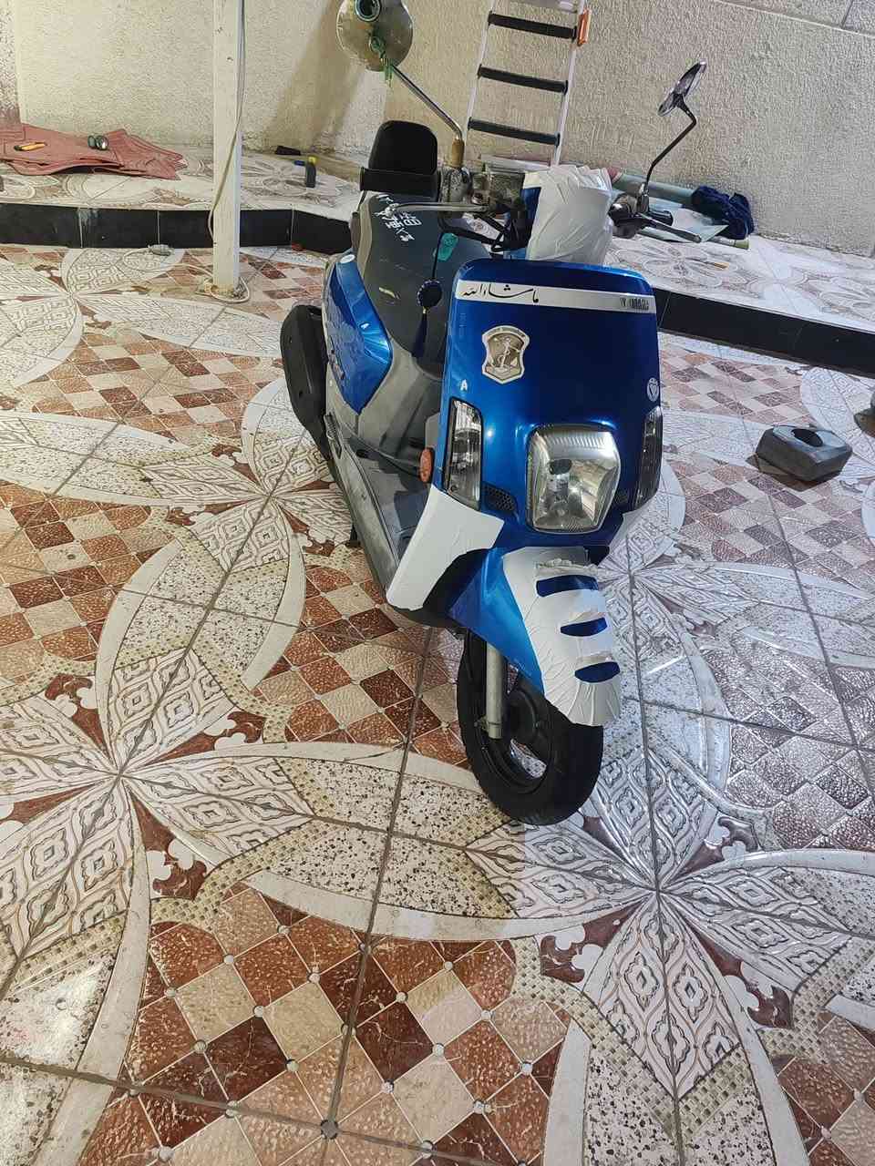 بوليسي • كفاله • زنون
