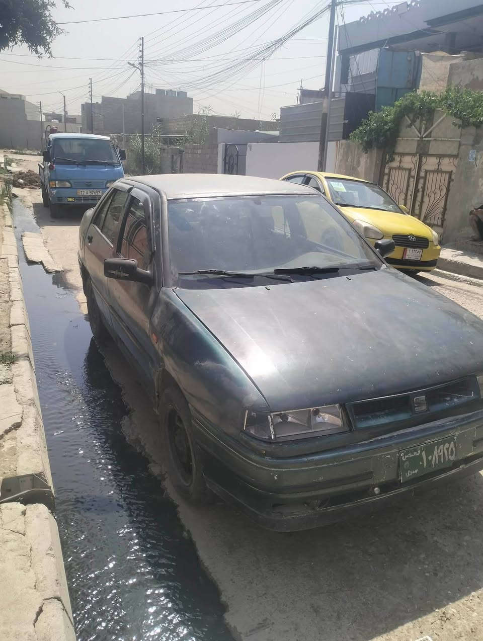 السلام عليكم سيات للبيع موديل 1990 السعر 15 ورقة مكلف بل نشر هذا رقم صاحبها وتصل كورك***********. اسيا ***********
