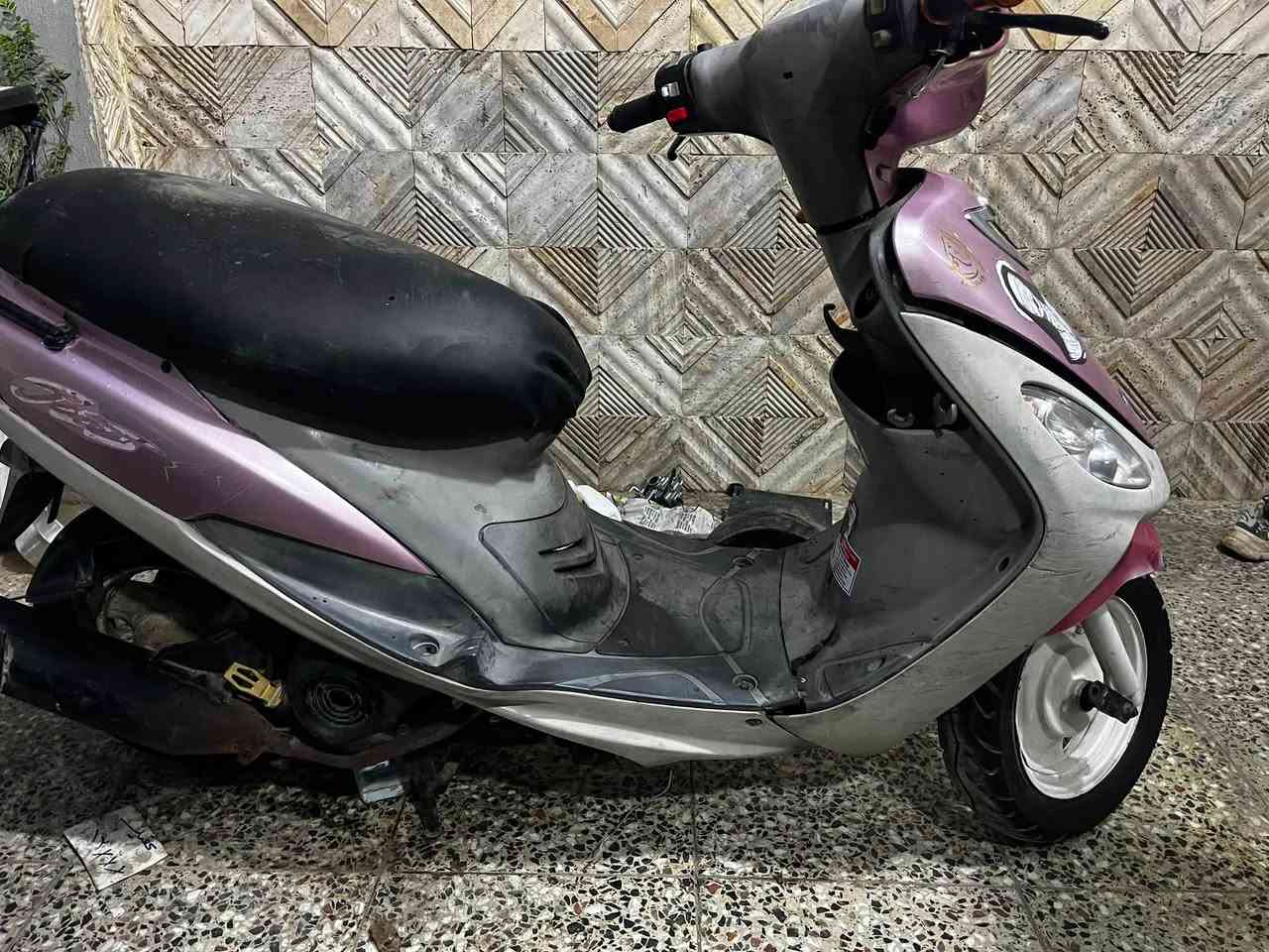 ماكس منغولي نكره سلف دراجه مرتبه ما بيه اي نقص بس صوت بلصانصه دراجه ملحه  سعر 425 مكان بغداد بلديات ***********
