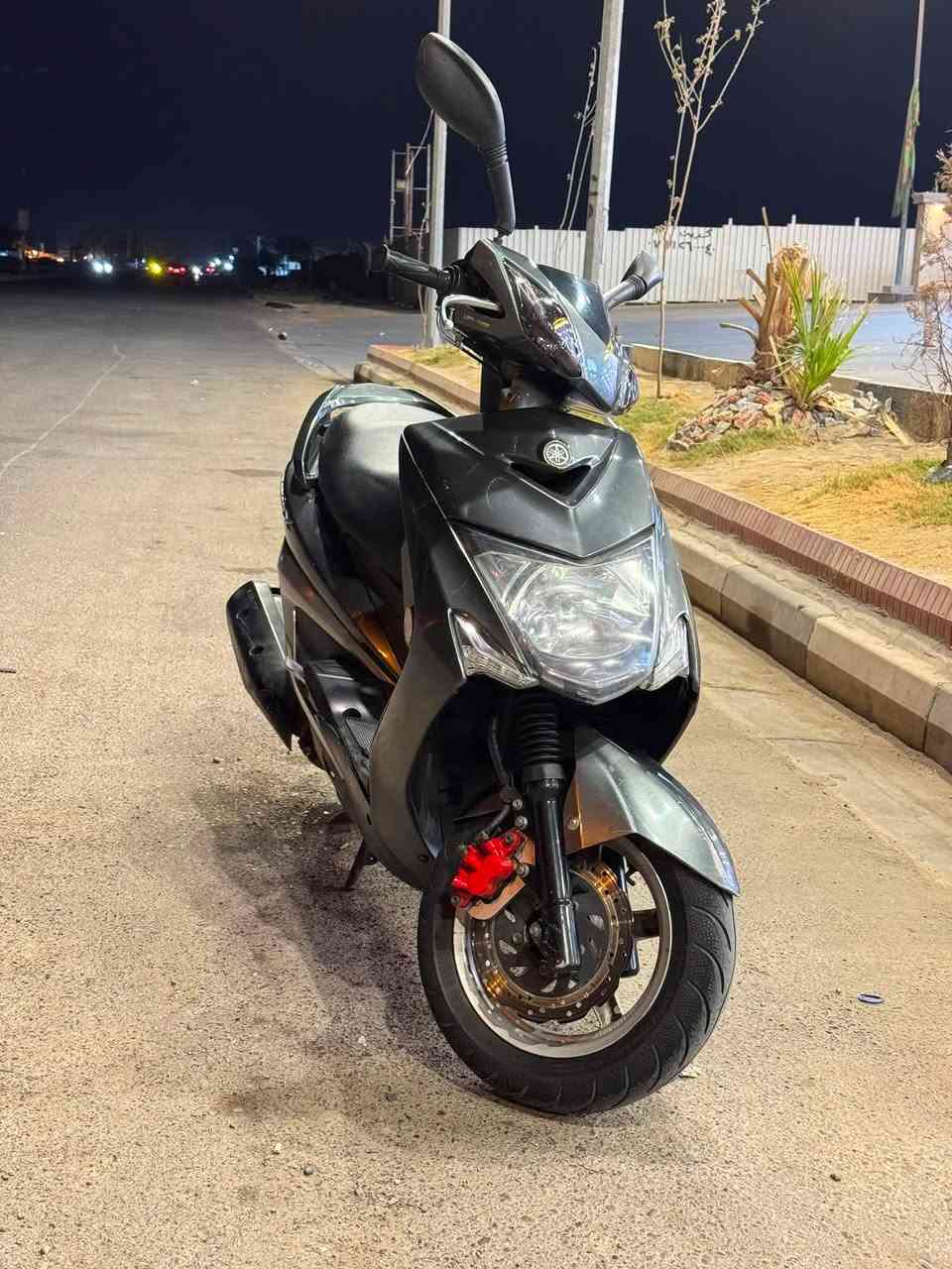 سكنس لد للبيع مكينه بلاديه ختم واحد دراجه كلها.
دراجه رمبه 
مكينه هجم بلاديه شلعه و معدل مكاني بغداد البياع تقاطع درويش  ( سعر خاص ) 
***********
