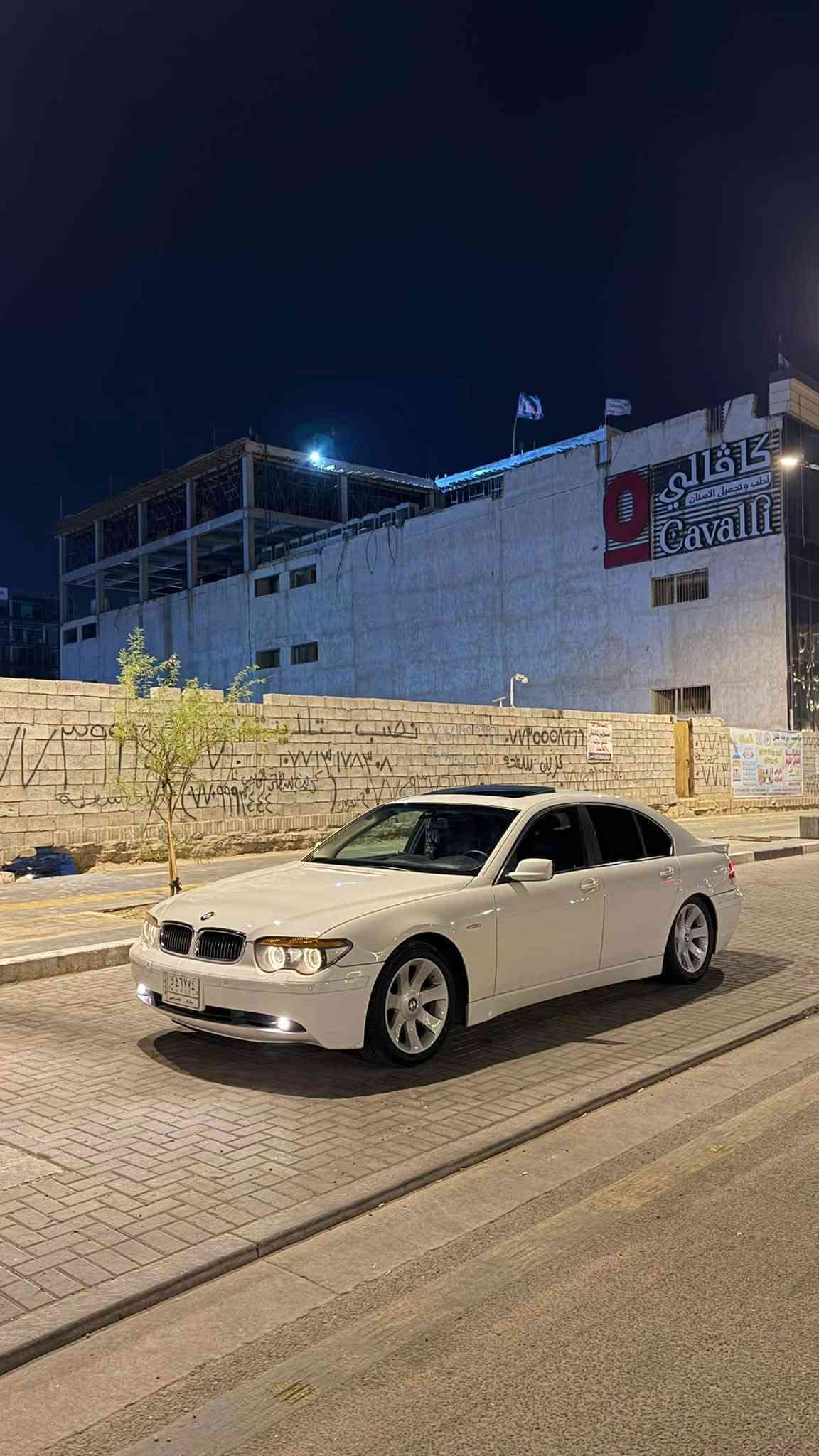 سلام عليكم باخره 2003 معلاية 13 رقم بغداد معامله مفحوصه هزه وكامله بقت عله الكمرك وعفتها ابيع واقع حال للعلم الكمرك مدفوع بقرار 48 بس ابيعلك واقع حال سياره جاهزه للاخير فقط دبلات خلفيه تعبانه من مكينه كير حداده تخم تاير وويل 19 جديد السعر 85 وبيها مجال بسيط مكاني بصرة
***********

نص مكتوب في الصور:
- الناصريه / حقل الصبة
- كربلاء المقدسة حي العباس