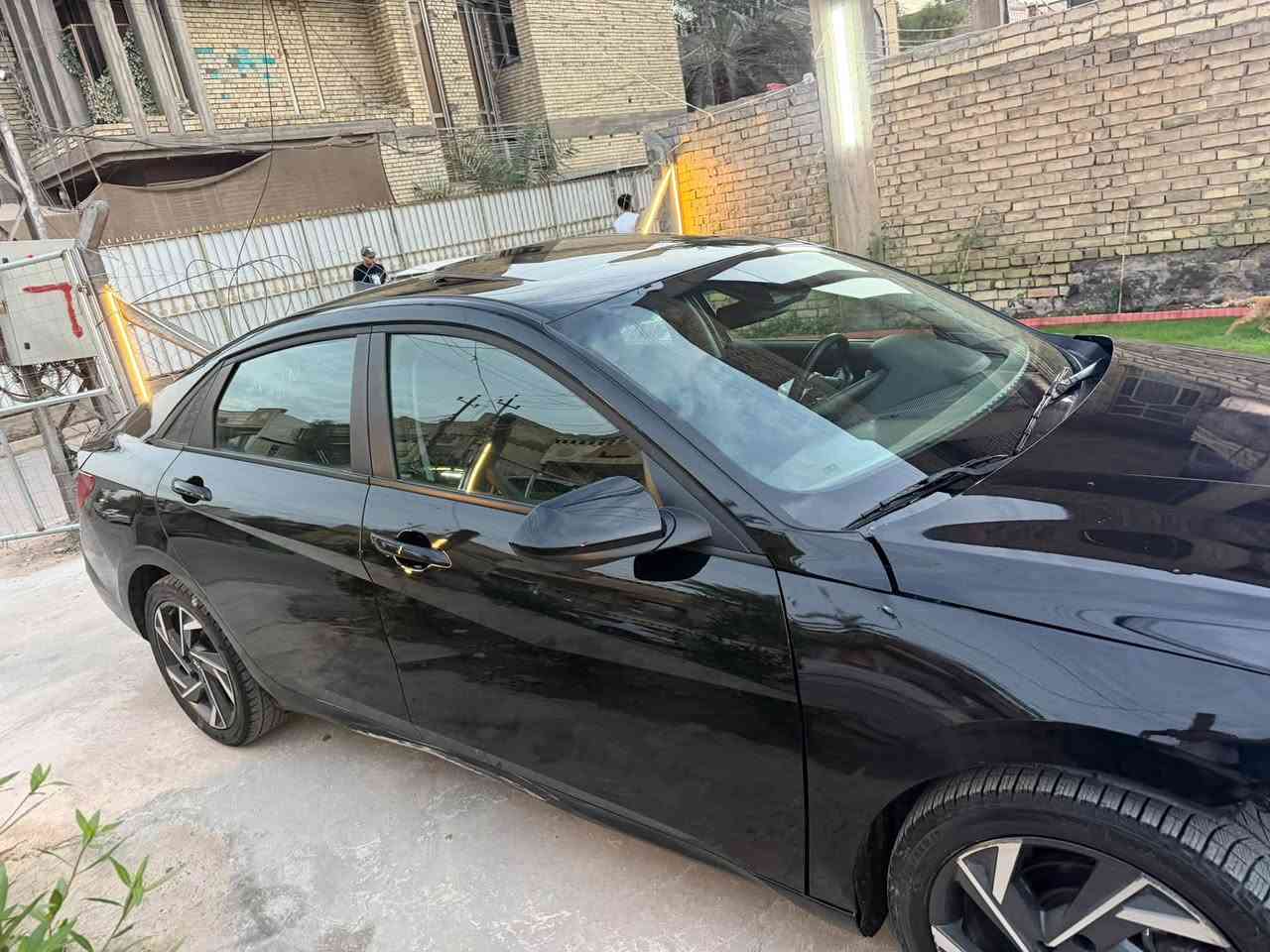 النترا 2024   دخول جديد محرك 2000 دوش فول مواصفات منفيست بأسمي  حادثها موضح بالصور مواصفاتها ( فتحه _ بصمه _ تشغيل عن بعد _ شاشه ديجتال _ كاميرا خلفيه دواره _ رادارات امامي وخلفي وجانبي _ تبريد منفصل مناخين _ فول تحكمات بالستيرن _ درايڤ مود _ وباقي المواصفات المعروفه ) 
((( للبيع فقط اعتذر عن المرواس بيع فقط بدون مراوس على هذا الوضع بدون لوحات ))) 
السعر : 126$ وبيها مجال 
العنوان : بغداد 
***********

