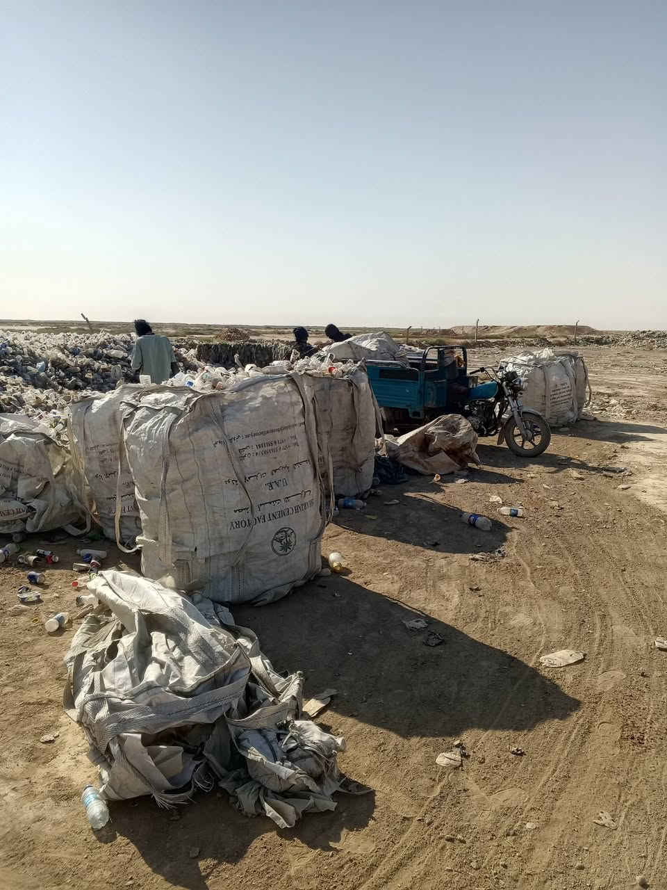 بغداد   النهروان 
للبيع معمل بطل معه الارض مساحه 2 دونم معمل جاهز شغال حاليا يستقبل يومياً 10 طن بطل

 نقص فقط مكبس 

جاي نبيع حاويات لمكبس خارج بغداد 

شوكيه 3 طن 

كبان طول ٥ لعرض ٢ونص

  ستندر ٣ طن 

السعر ٧٥ مليون وبي مجال قليل 

***********

***********

