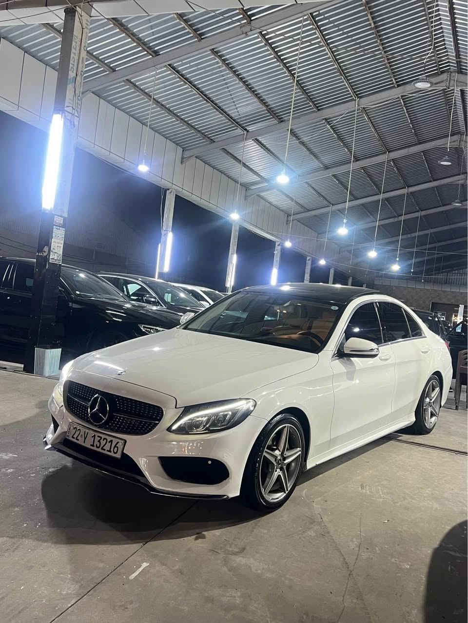 ماسلس ٢٠١٧
سيارةكة AMG
سيارةكة فولة بةس دةبل ماوس نية 
سيارةكة يةك جي كارتي هةية 
كلين داخيل بوة 
بي ژؤري بي ارباك 
گير مةكينة هةموي بةشةرت 
سياركة زؤر جوانة 
*********** أربيل, العراق
