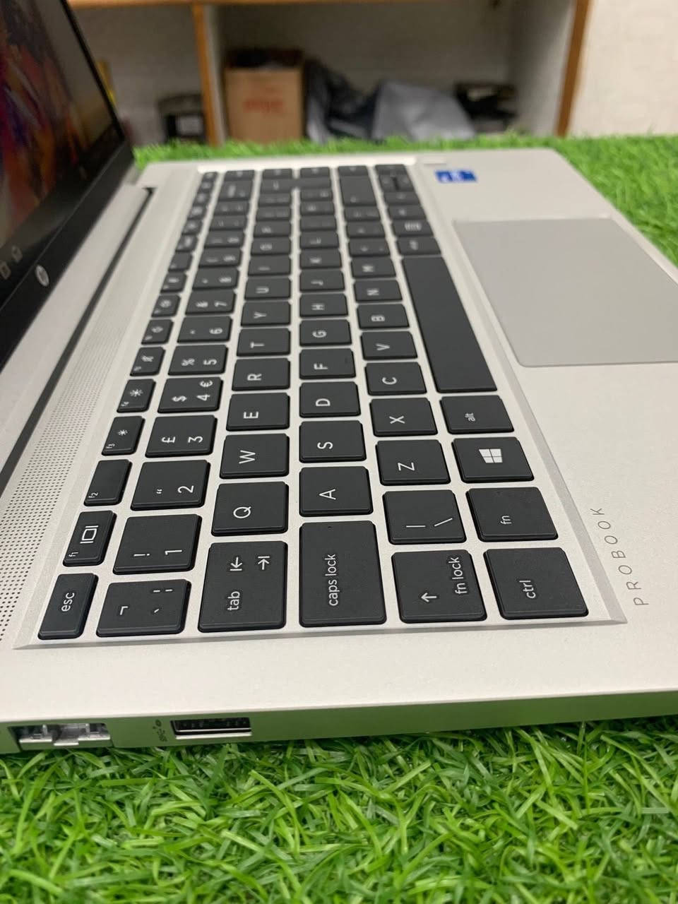 🔥 لابتوب HP ProBook 440 G8 🔥

💻 أداء عملي وأناقة تناسب كل استخدام!

🔹 المعالج: Core i5 الجيل الحادي عشر – i5-1135G7
🔹 الرام: 8GB DDR4 قابل للزيادة
🔹 التخزين: 256GB SSD NVMe قابل للزيادة
🔹 الشاشة: 14 إنش
🔹 كرت الشاشة: Intel Iris Xe Graphics
🔹 النظافة: 100%
🔹 يأتي بكارتون

🎁 الهدايا:
✔️ حقيبة لابتوب
✔️ ماوس
✔️ Mouse Pad
✔️ الشاحن الأصلي
✔️ تغليف احترافي داخل كارتون

🎯 مناسب جداً للطلاب، الدوام المكتبي، البرمجة، الدراسة، المحاسبة والاستخدام اليومي.

🚚 التوصيل متوفر إلى جميع المحافظات
📍 بغداد – الأمين الثانية

🛡️ فحص كامل للجهاز قبل الإرسال، وفحص قبل الدفع والاستلام.
📞 تواصل واتساب : ***********
