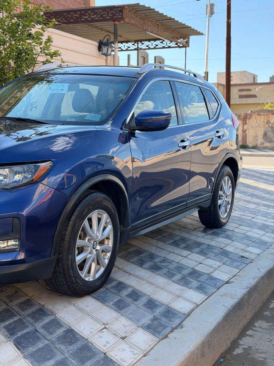 نيسان روج 2018

للبيع والسعر مناسب 

المحرك: 4 سلندر – 2500cc

المواصفات:

• فول مواصفات عدا البانوراما

• تحكم ستيرن

• مثبت سرعة

• شاشة وسطية كبيرة تدعم CD + Apple Car Play

• بلوتوث 

• نظام قيادة ايكو + سبورت + نورمال

• مقاعد مخمل تدفئة تبريد وتحكم كهربائي بالمقاعد

• بصمة تشغيل + بصمة أبواب+جنطة كهرباء

• تشغيل عن بعد

• داخلية لون أسود+ ازرق

• حساسات إطارات

• صندوق كهربائي

• بصمة صندوق 

• حساس قدم لفتح الصندوق

• كاميرا دوارة + 

• ويل كب 18 انش

• نظام Auto Stop

• إشارات بالمرايا

• نظام صوت راقي

⚠️ أضرار السيارة:

• وارد أمريكي

• حادثه جاملغ ايسر +بنيد (بدون دواخل)

📌 تفاصيل إضافية: (سقف السياره بي جراد)

• رقم السيارة كركوك خصوصي الجديد

• سنوية نافذة حتى 2028

• لون السيارة: نيلي 

للأستفسار الاتصال: ***********

السعر :126 وبي مجال
