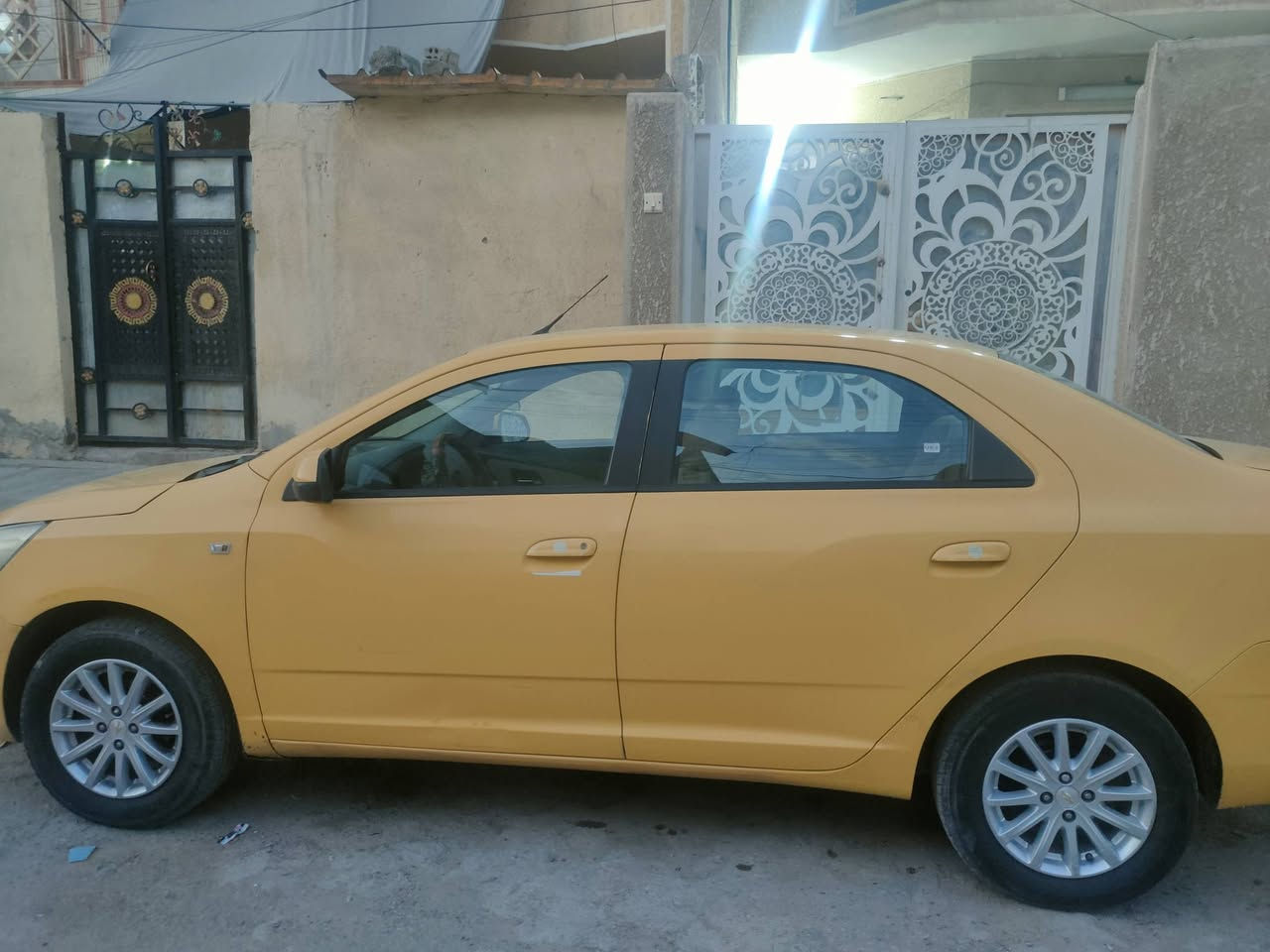 سلام عليكم
شوفر كوبلت موديل ٢٠١٨ محرك ١٦٠٠ 4 سلندر
ايرباگ سليم مابيها ضربات قوية مصفرة غرامة 
وهيئة سعرها ٦٠ وبي مجال للأستفسار مكاني بغداد ***********
