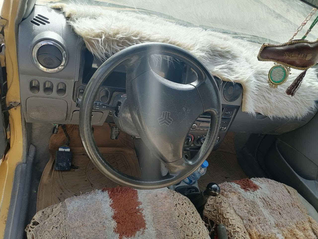السياره للبيع رقم انكليزي السنويه باسمي السياره داخله هزه صار ثلاثة أشهر  كير ومكينه خير من الله التبريد غير شغال الاستفسار على الرقم *********** العنوان كربلاء
