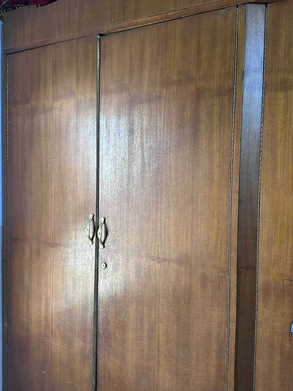 السلام عليكم ورحمة الله وبركاته
مكلف بالنشر 

📢 قِرفة أخشاب للبيع
خشب درجة أولى، قوي ومتين وبعده جديد 🔥
💰 السعر 300 ألف دينار — وبيها مجال حيل 

تعال شوفها بعينك، ومباركة مقدماً 

📞 ***********
