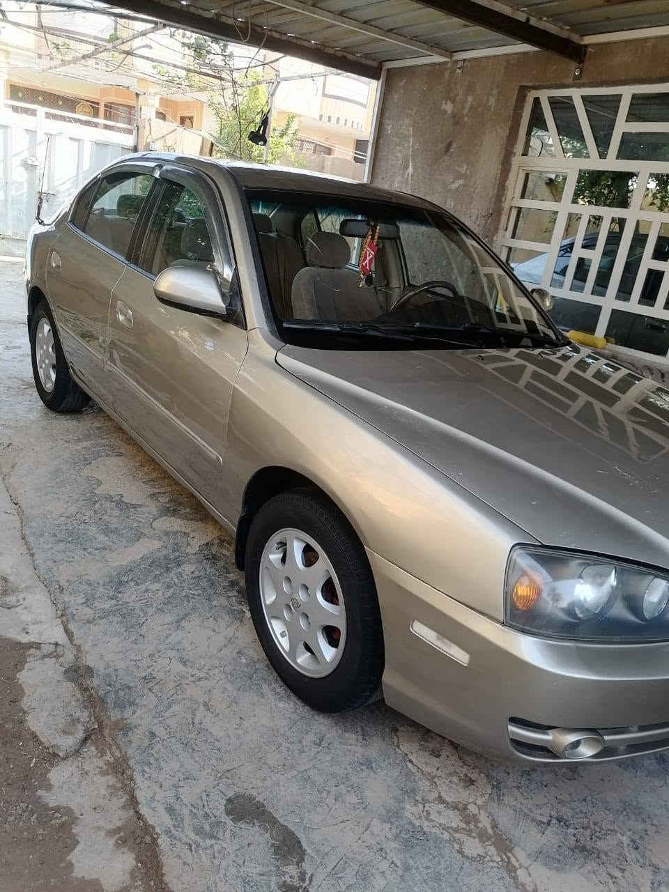 النترا موديل 2006 للبيع السعر 76 وبينه مجال بسيط 
العنوان ديالى الخالص 
للتواصل رقمي الهاتف ***********
